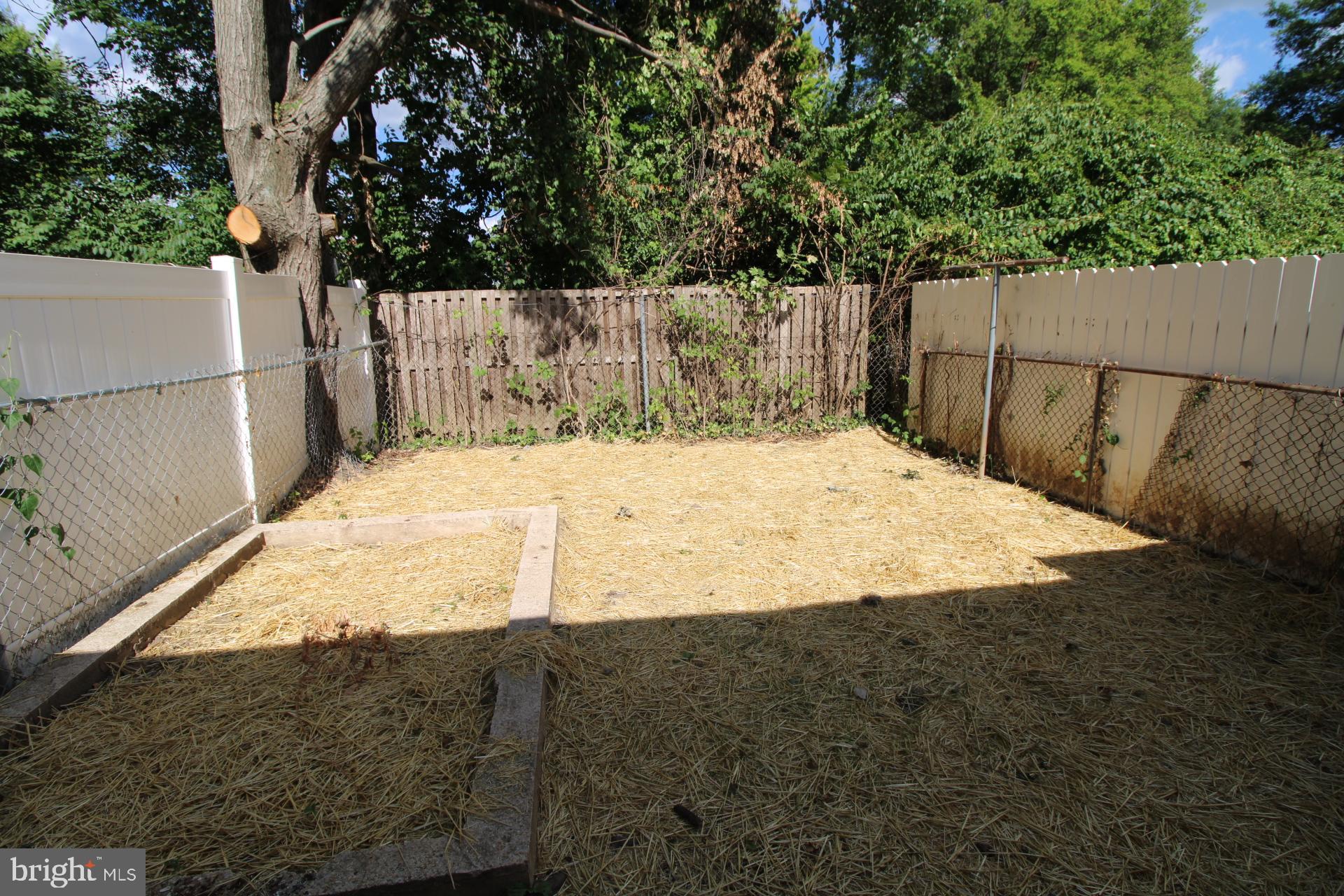 ROCKVILLE TOWN SQUARE - Residential