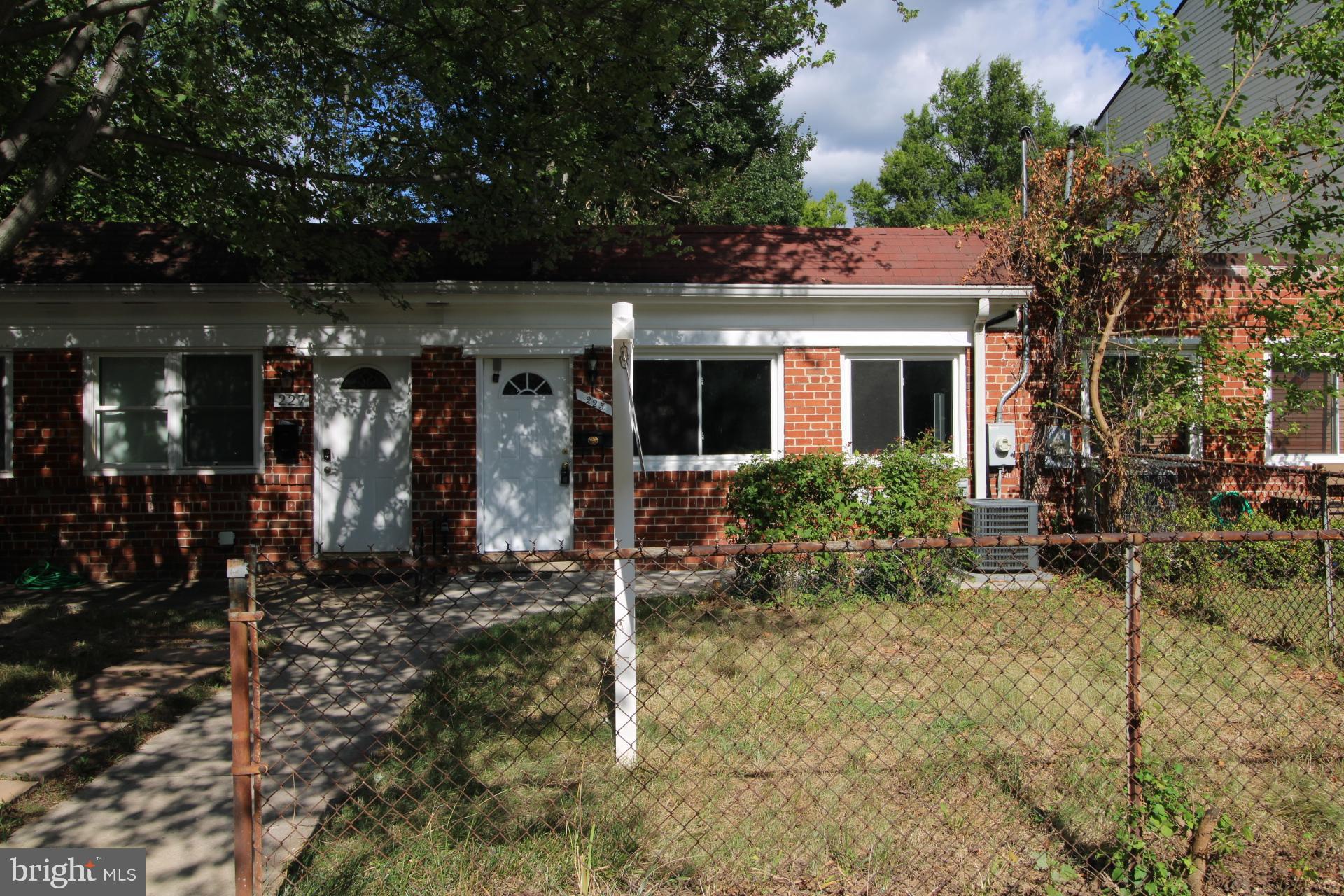 ROCKVILLE TOWN SQUARE - Residential