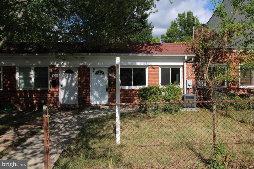 Welcome to this move-in ready 2 bedroom, 1 bath townhome in an outstanding location! New updates include a renovated kitchen, updated bath, fresh paint, and new luxury vinyl plank flooring. The property also includes a full-size washer and dryer. You'll love the fenced-in yard, shed, patio, and garden area. There are NO HOA or condo fees! One-level living doesn’t get any easier! Dually zoned residential and commercial for unlimited potential.  Add another level or two like the neighbors if you need more space. 
The location can’t be beaten; this delightful home is just 0.3 miles from Rockville Town Square and 0.5 mi. from Rockville METRO. Restaurants, a movie theater, grocery stores, and shops are practically at your doorstep. Don't miss out on this beautifully updated, centrally located home!