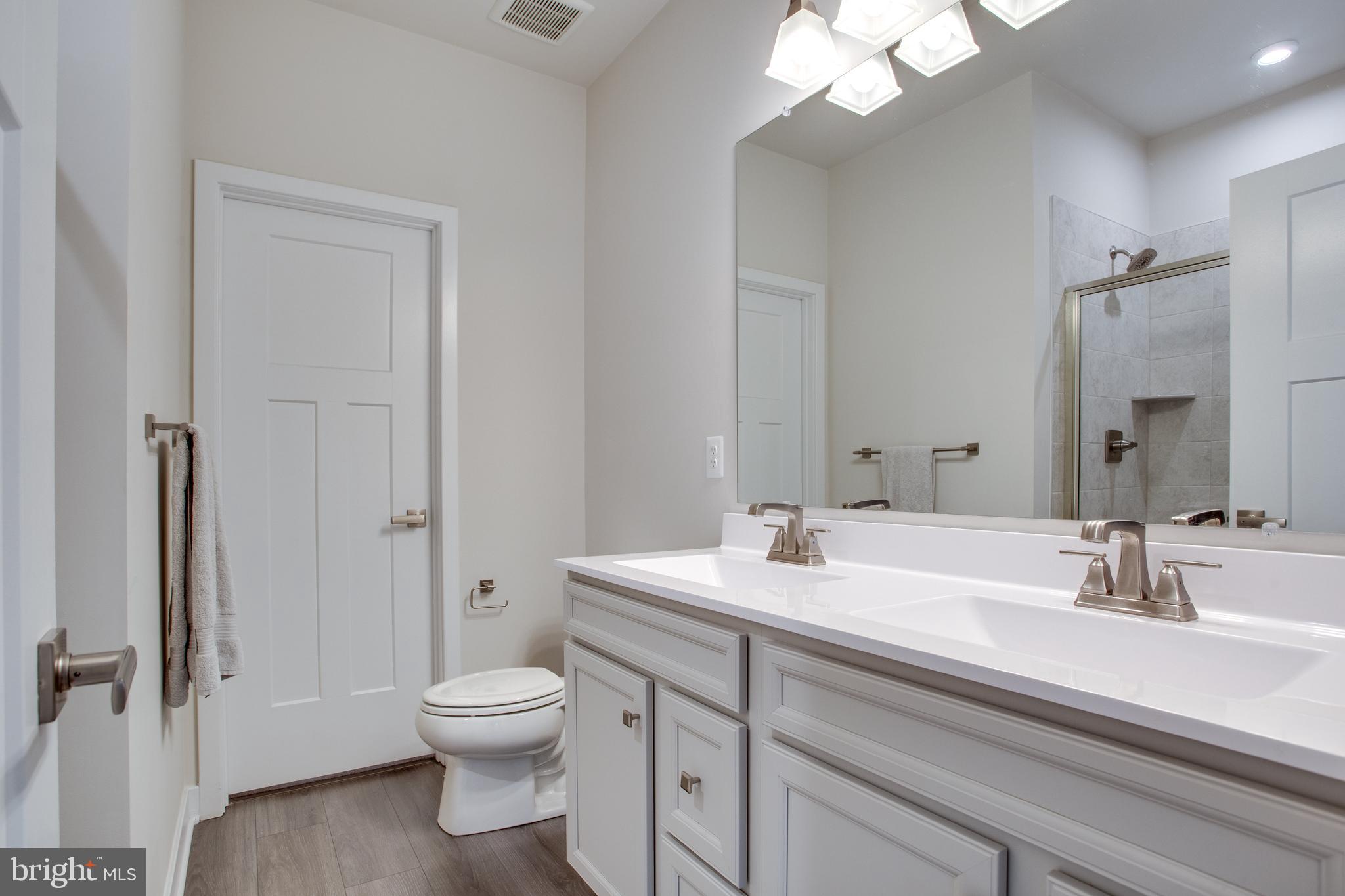 TANYARD SHORES - Residential