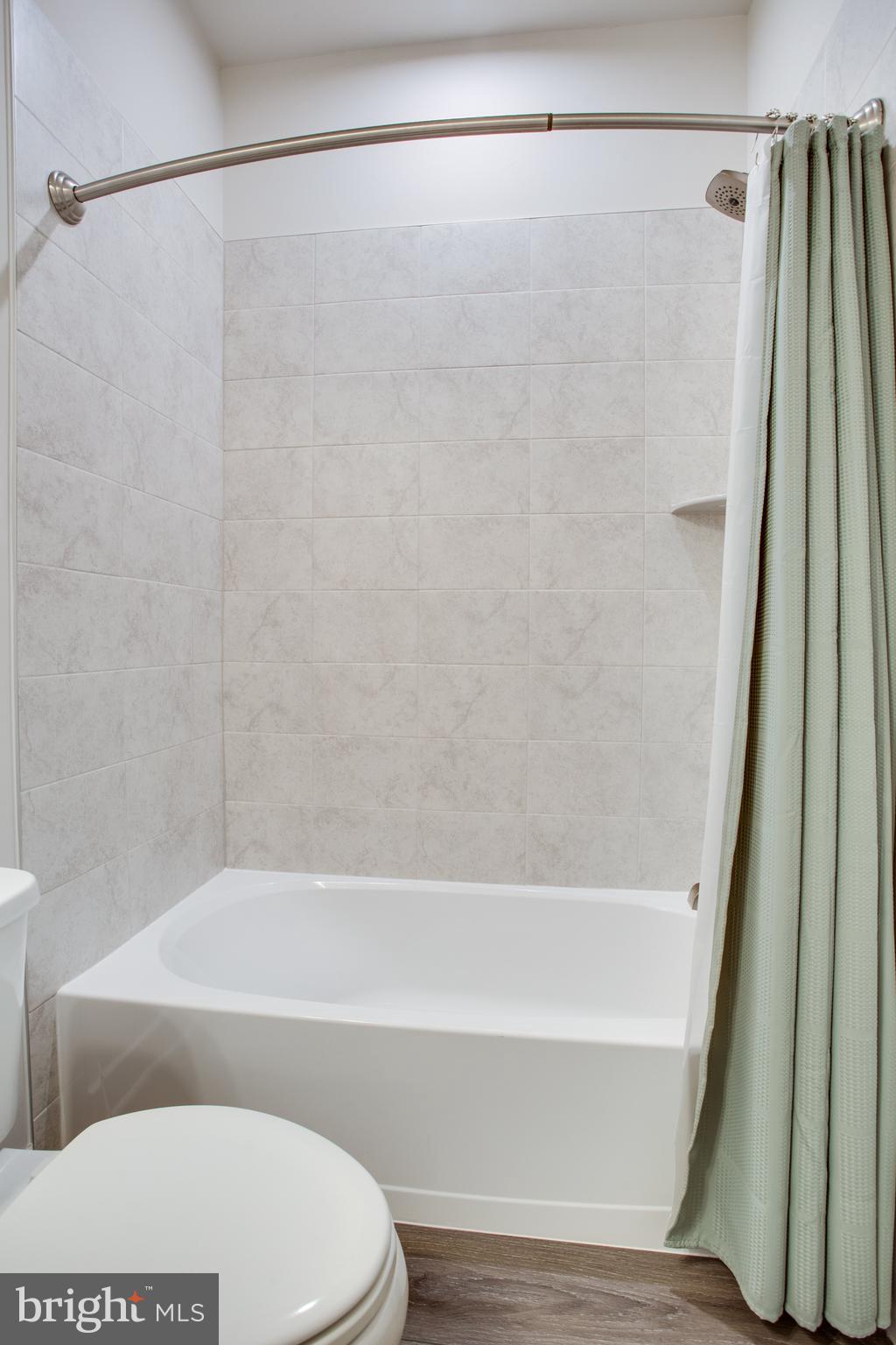 TANYARD SHORES - Residential