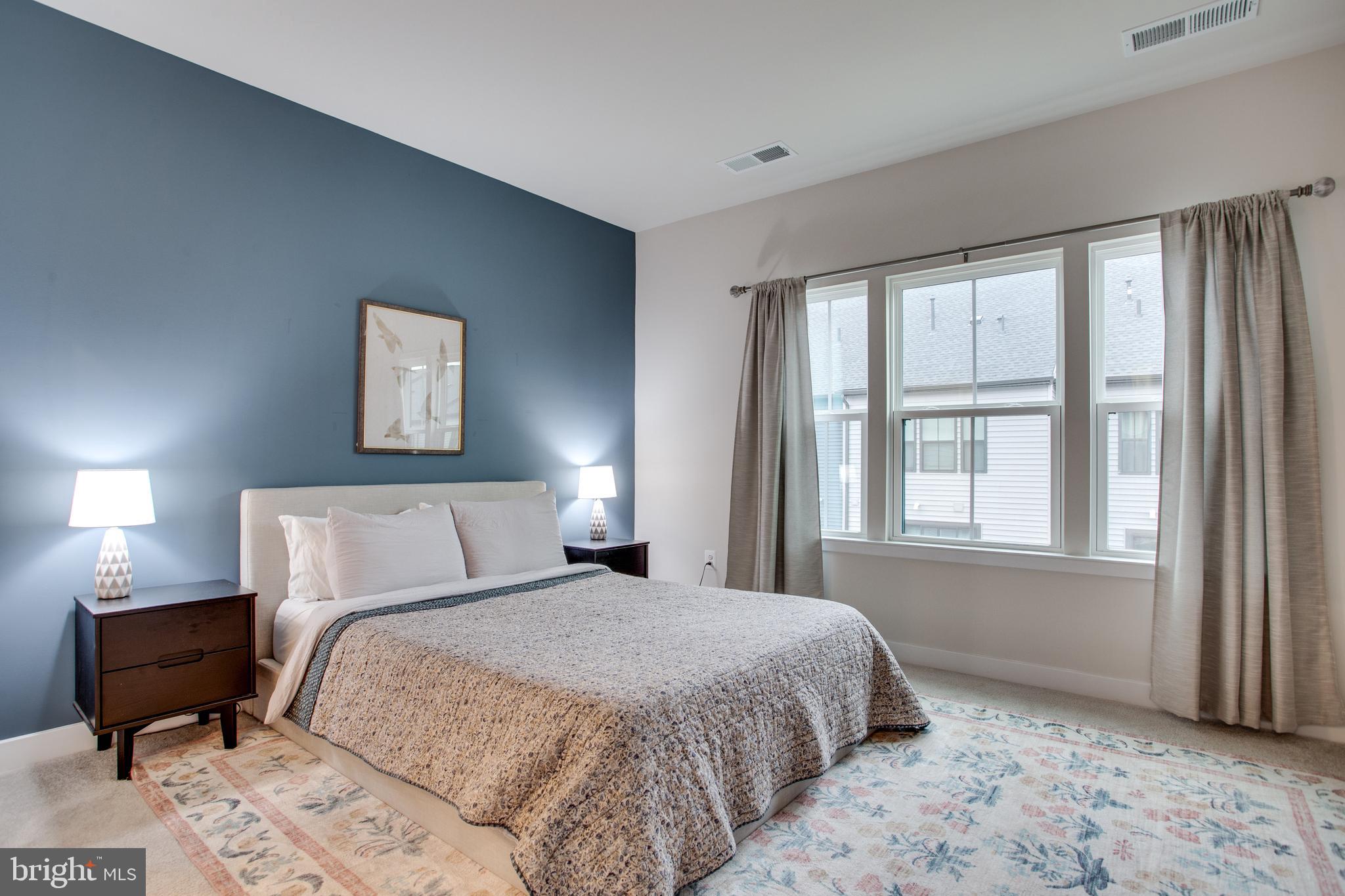 TANYARD SHORES - Residential