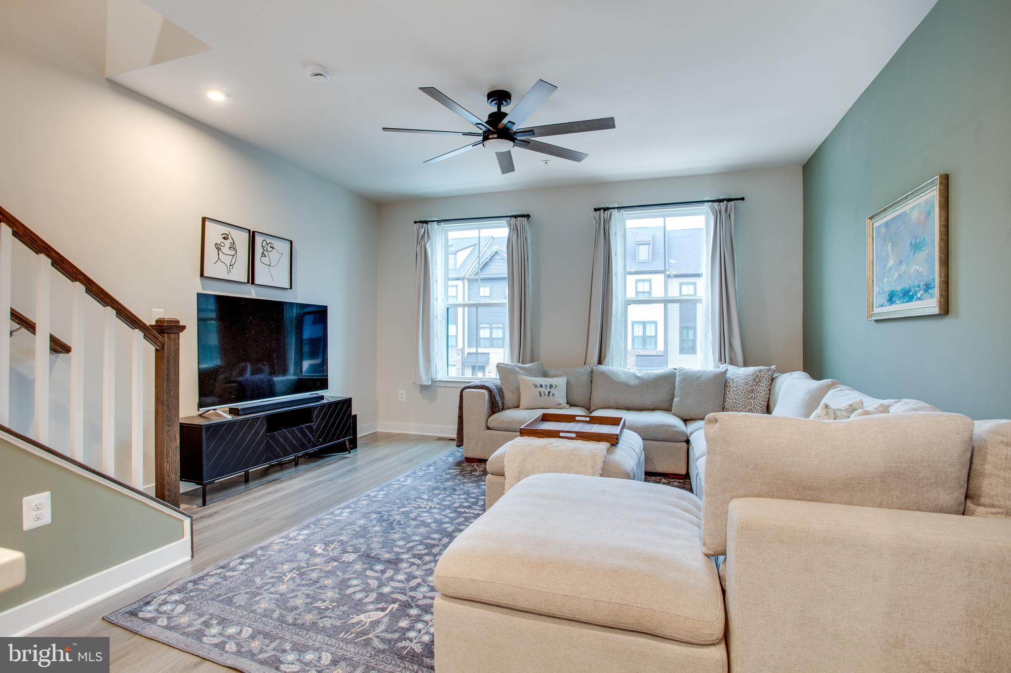 TANYARD SHORES - Residential