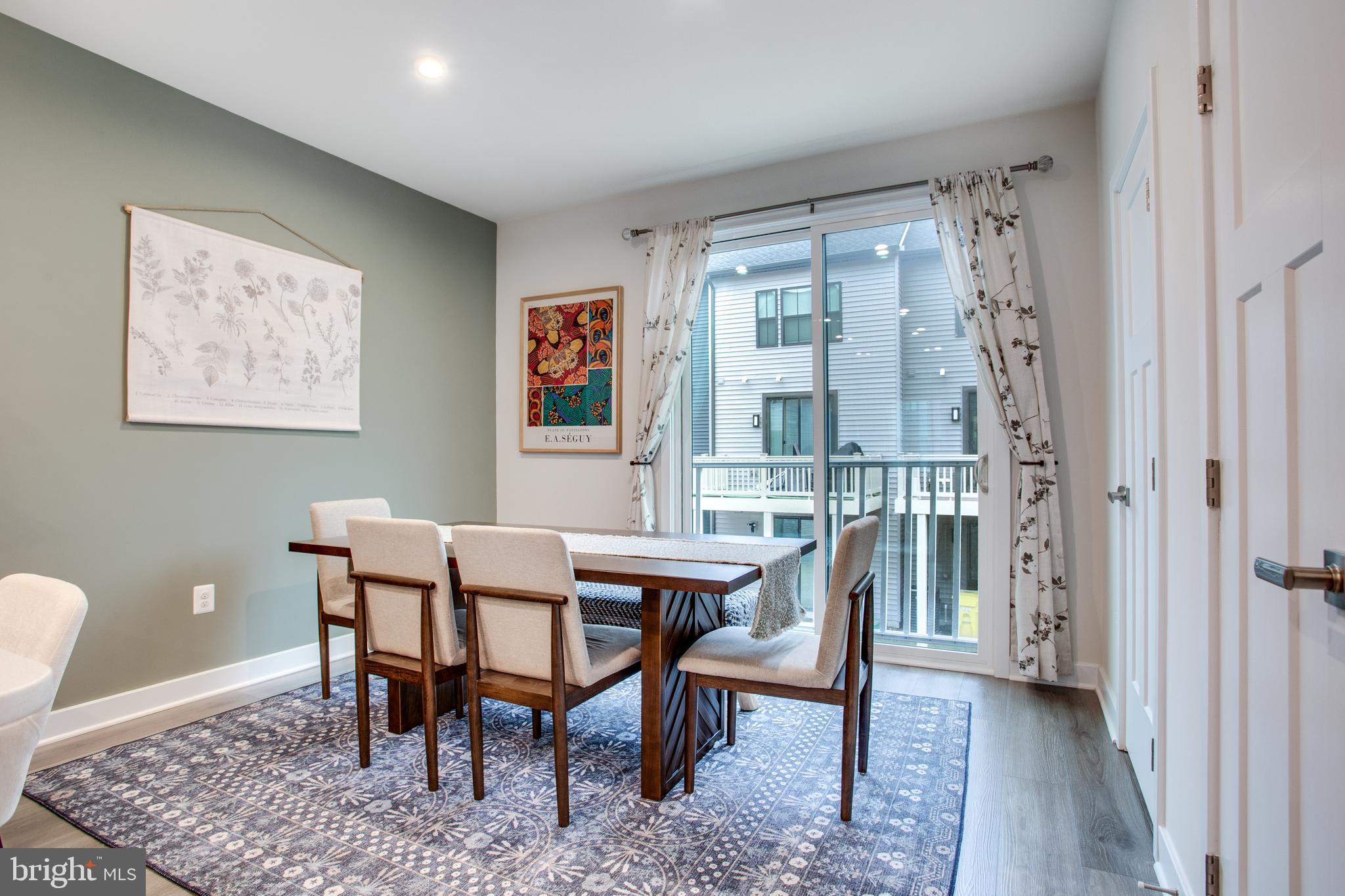 TANYARD SHORES - Residential