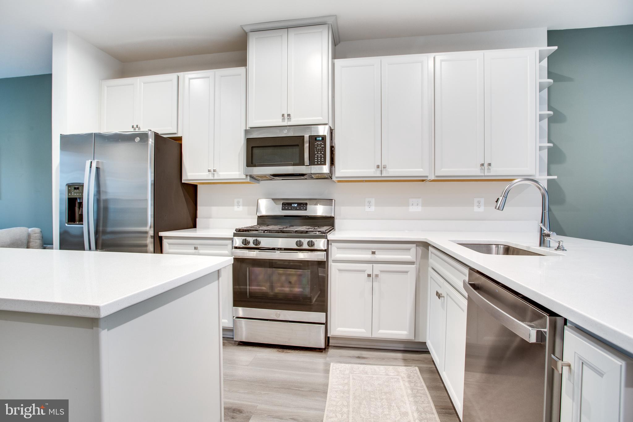 TANYARD SHORES - Residential