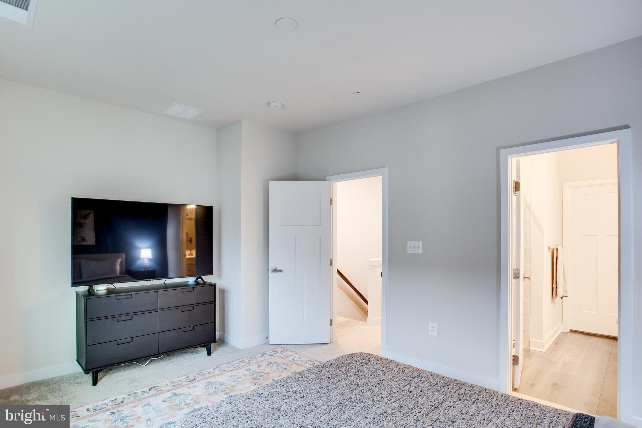 TANYARD SHORES - Residential