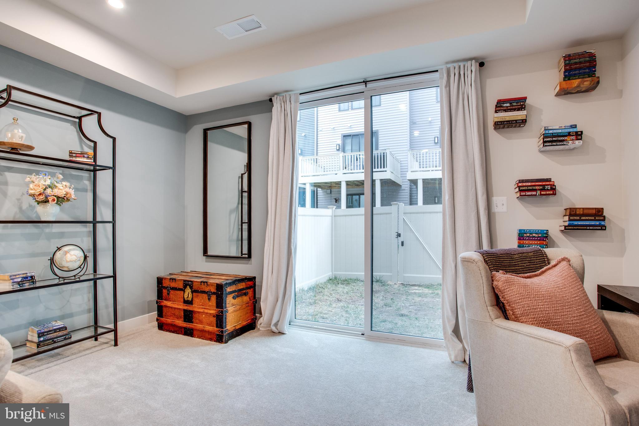 TANYARD SHORES - Residential