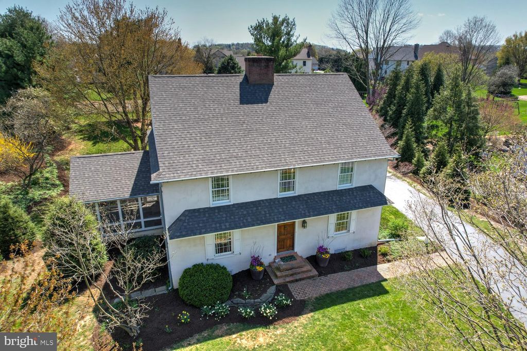 Photo of 378 CARTER MOIR DR, LANCASTER, PA 17601 (MLS # PALA2033446)