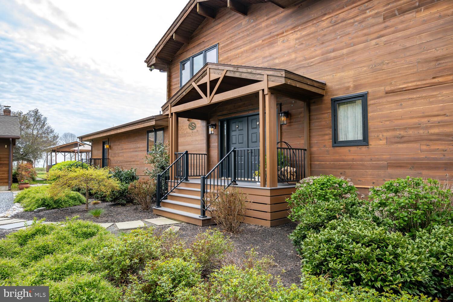 BAR NECK FARM - Residential