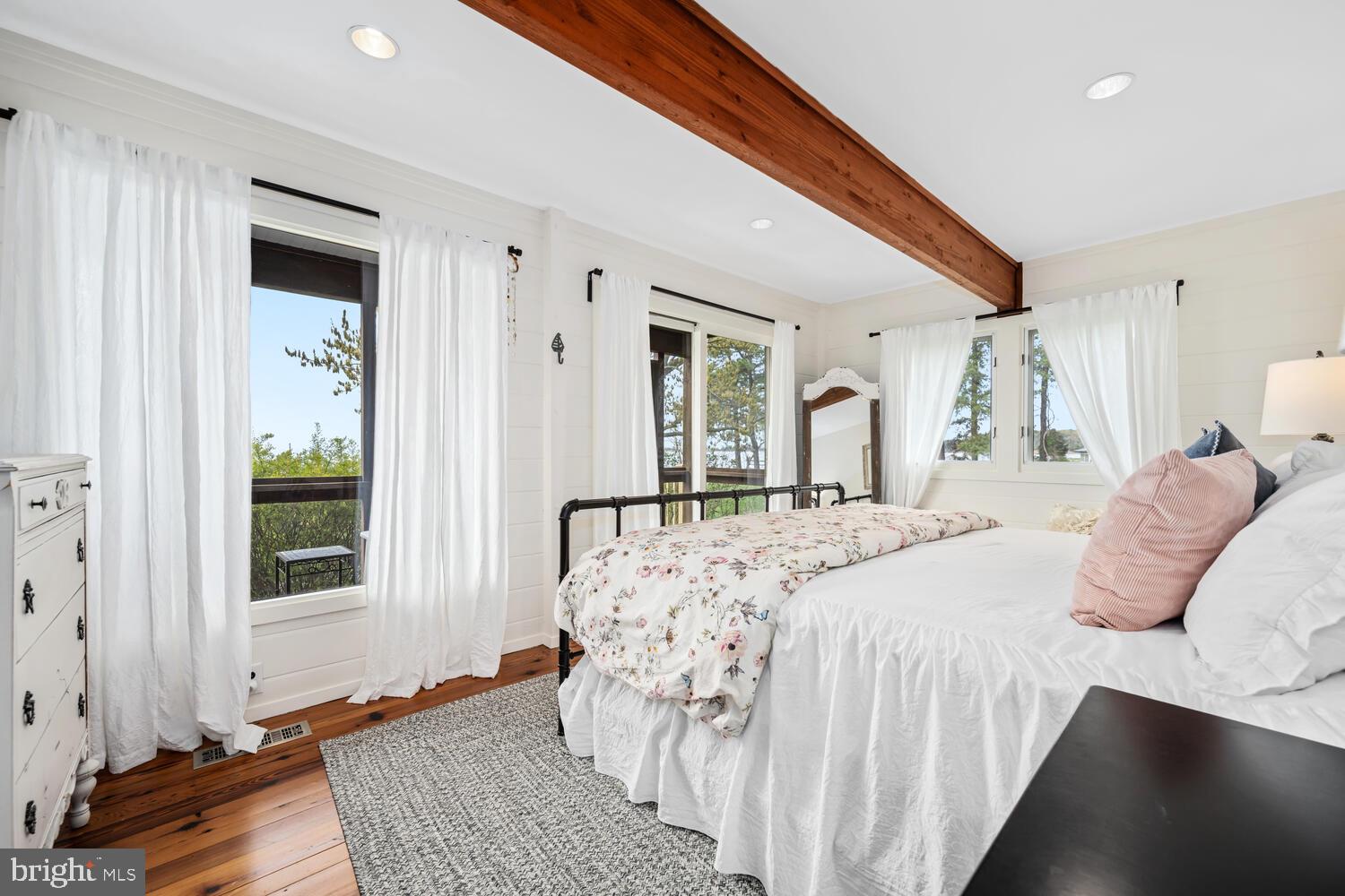 BAR NECK FARM - Residential