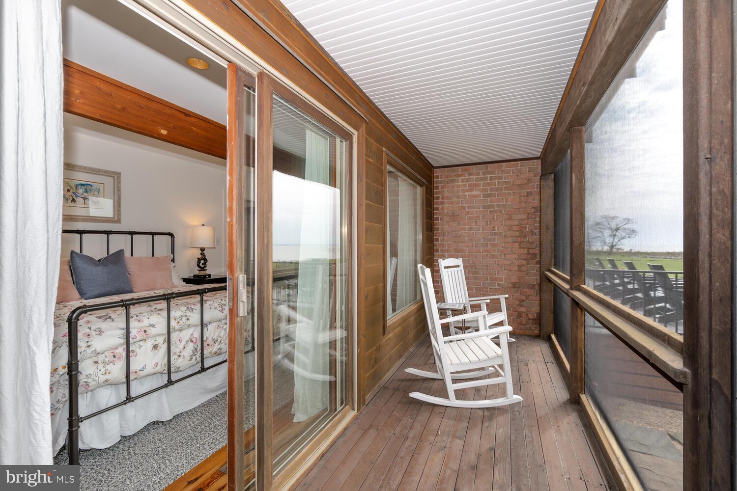 BAR NECK FARM - Residential