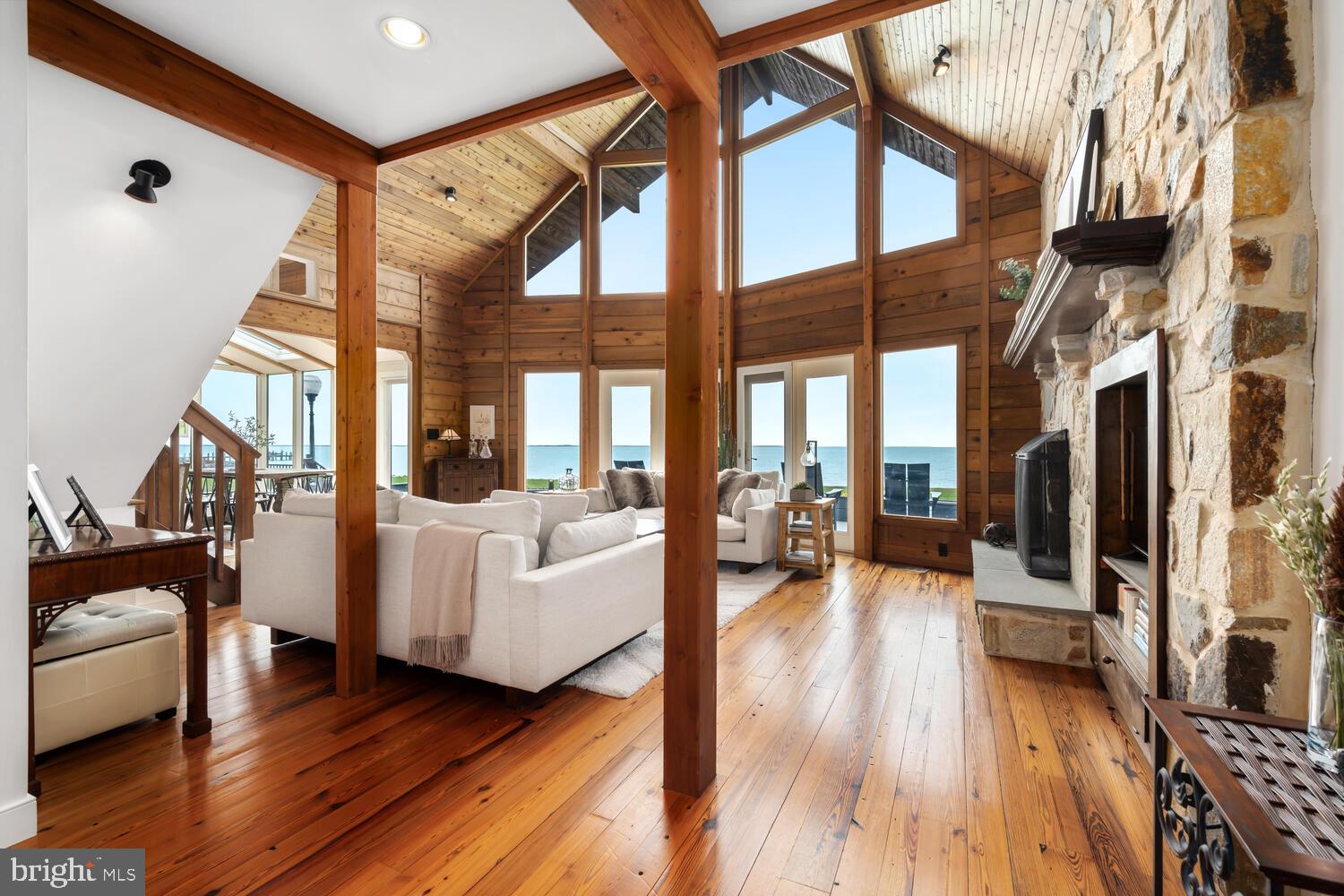 BAR NECK FARM - Residential