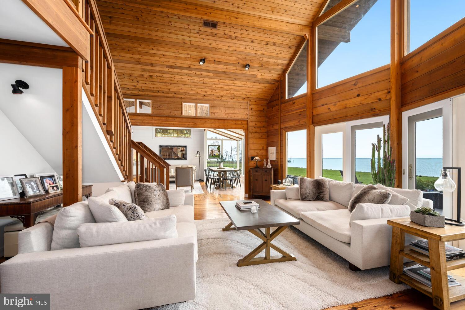 BAR NECK FARM - Residential