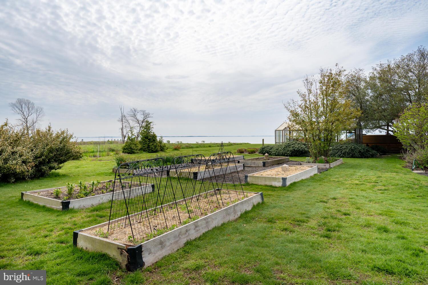 BAR NECK FARM - Residential