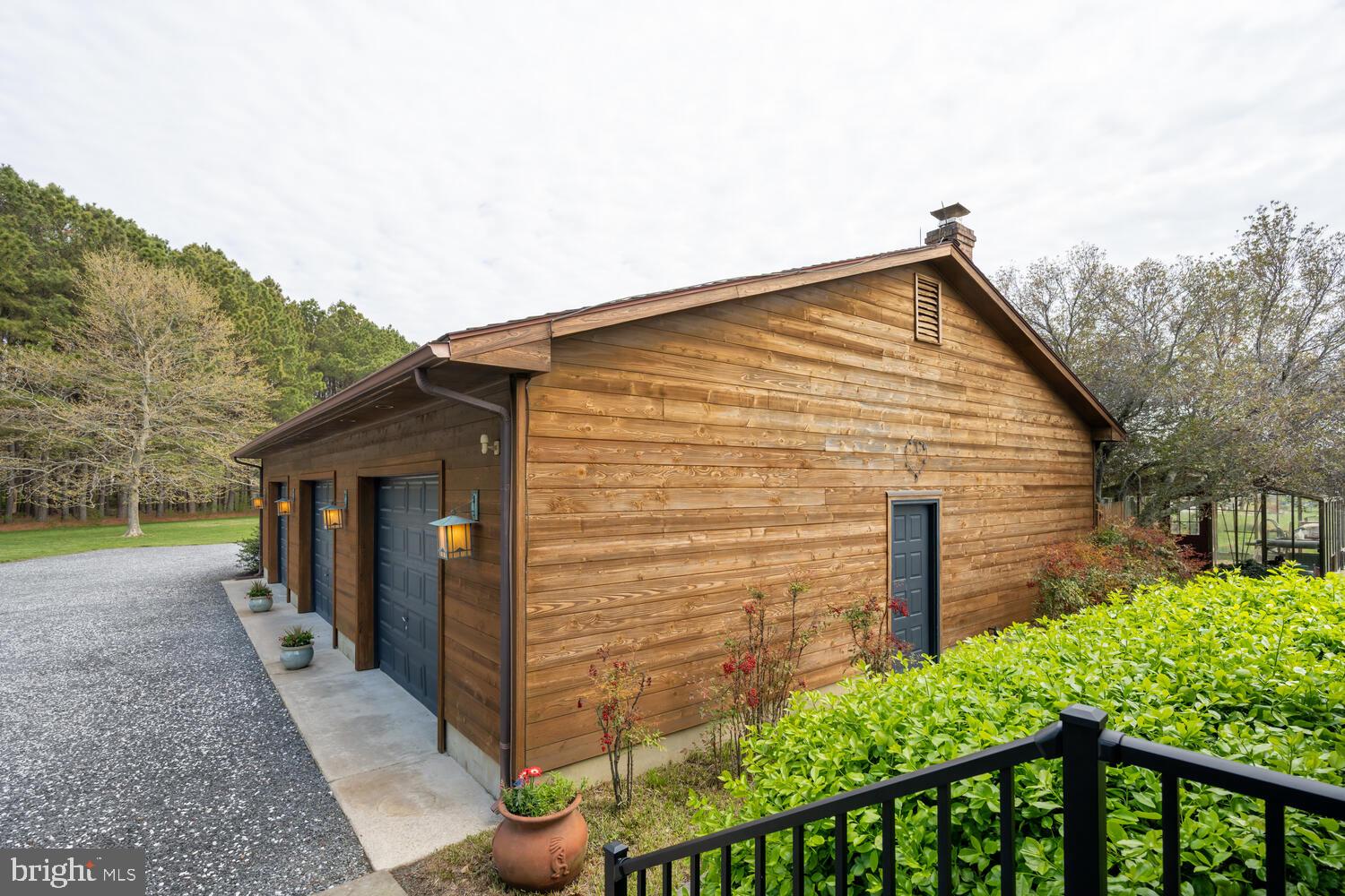 BAR NECK FARM - Residential