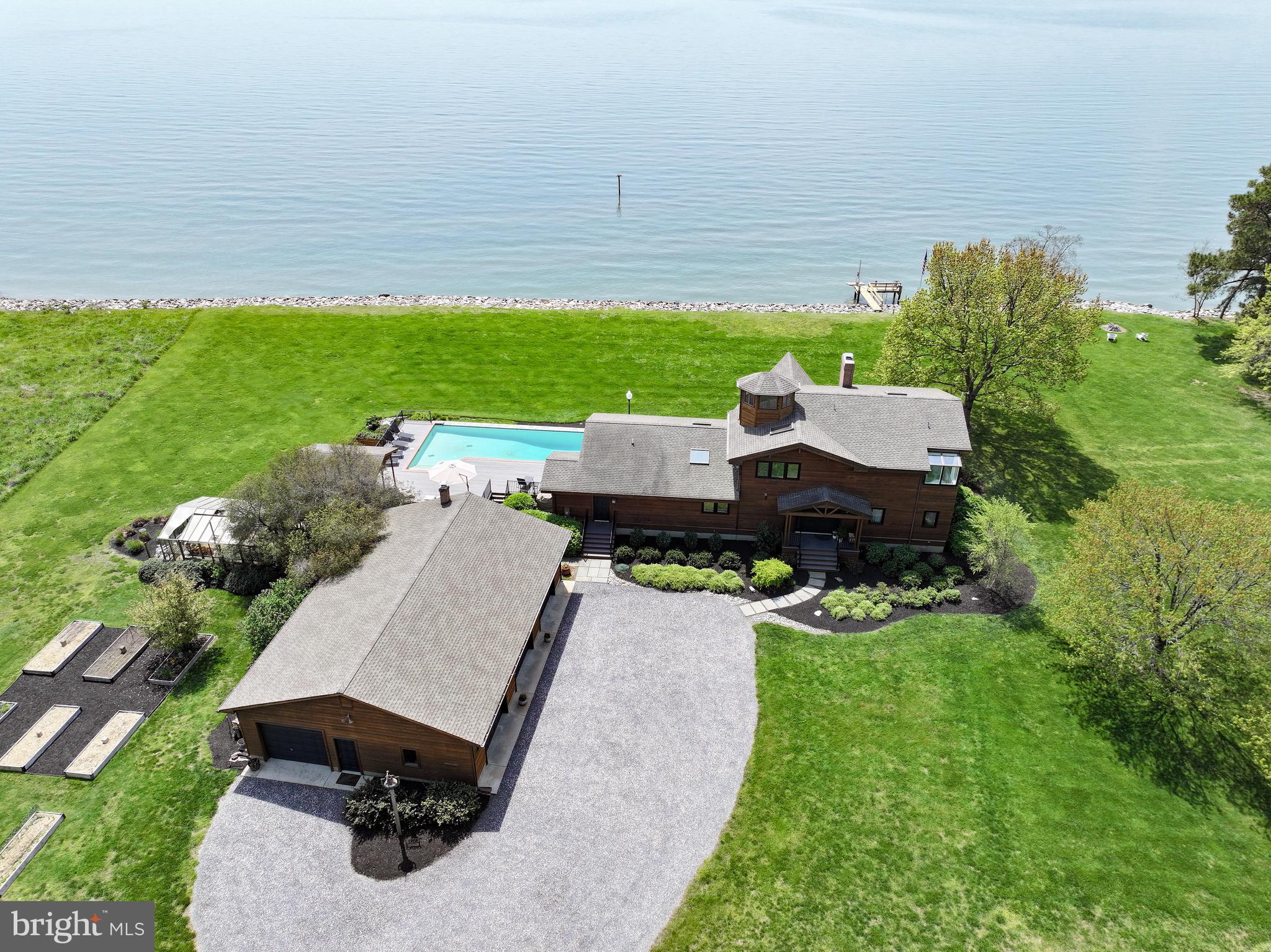 BAR NECK FARM - Residential