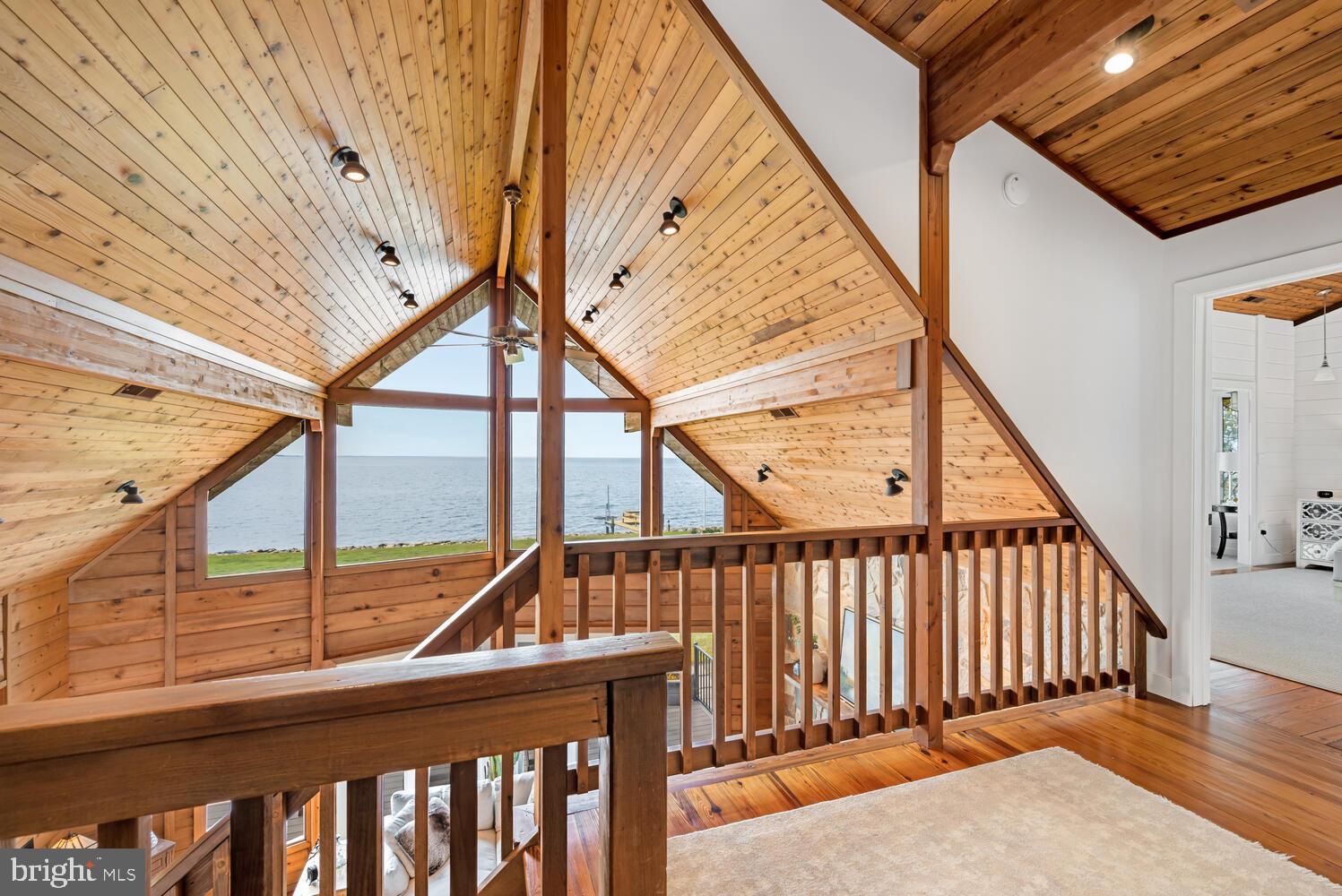 BAR NECK FARM - Residential