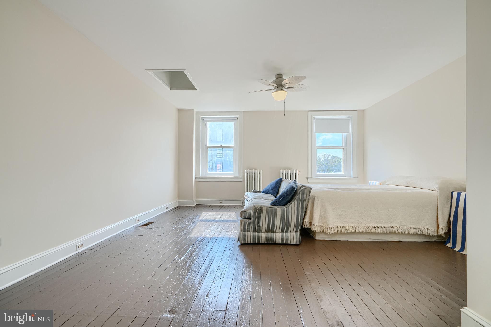 CHARLES VILLAGE - Residential