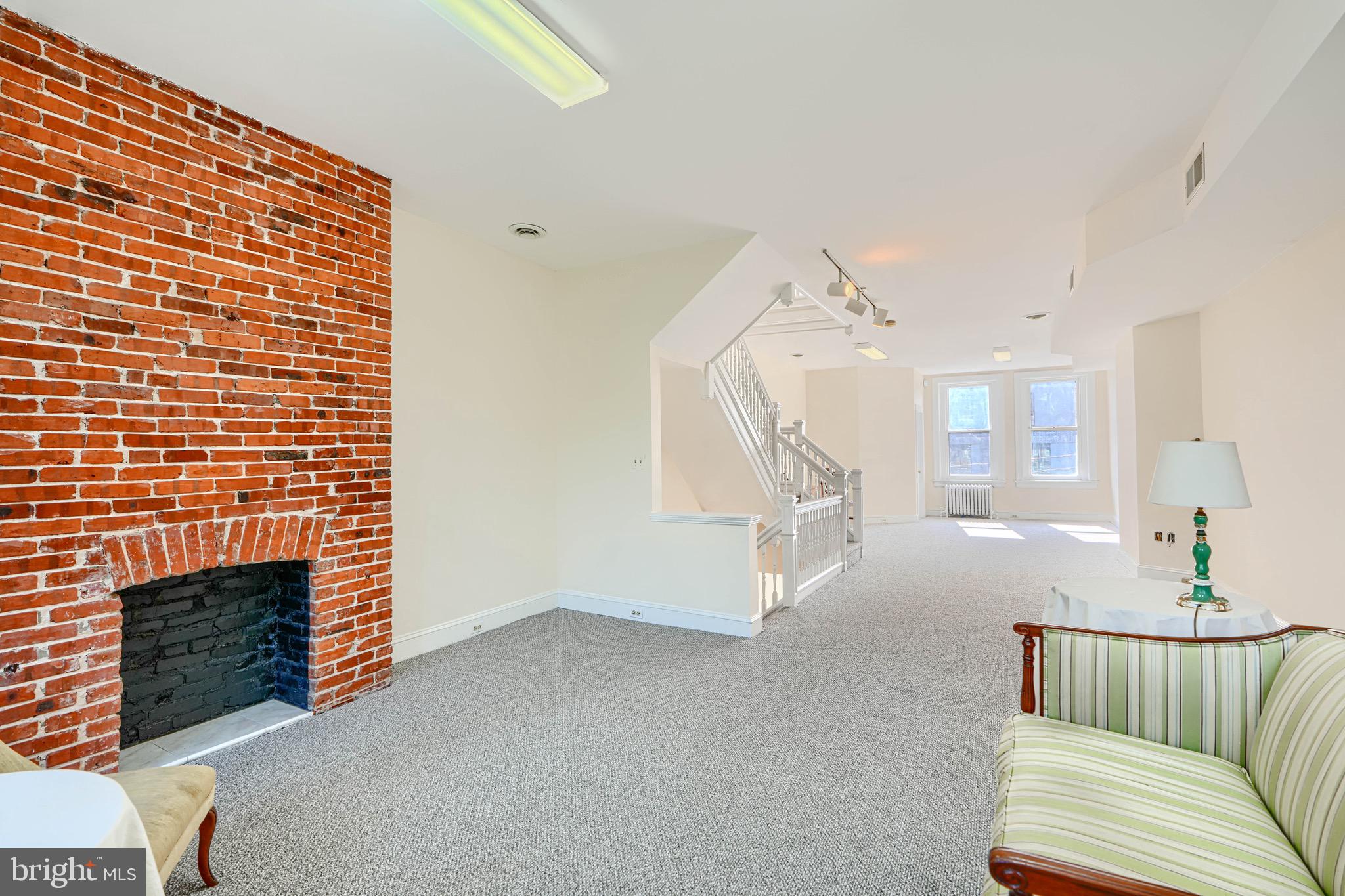 CHARLES VILLAGE - Residential