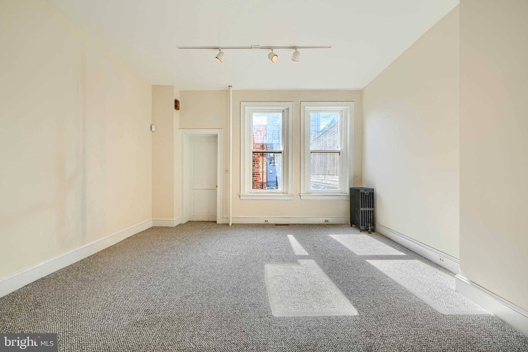 CHARLES VILLAGE - Residential