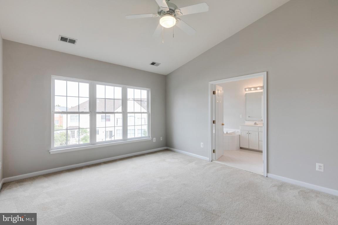 SOUTH RIDING - Residential Lease