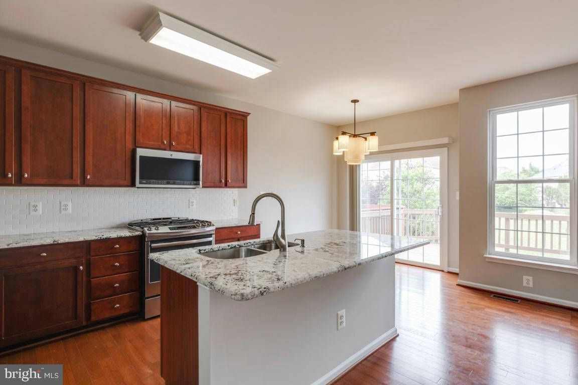 SOUTH RIDING - Residential Lease