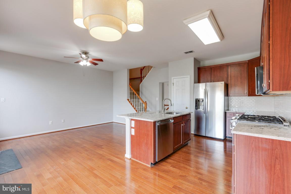 SOUTH RIDING - Residential Lease