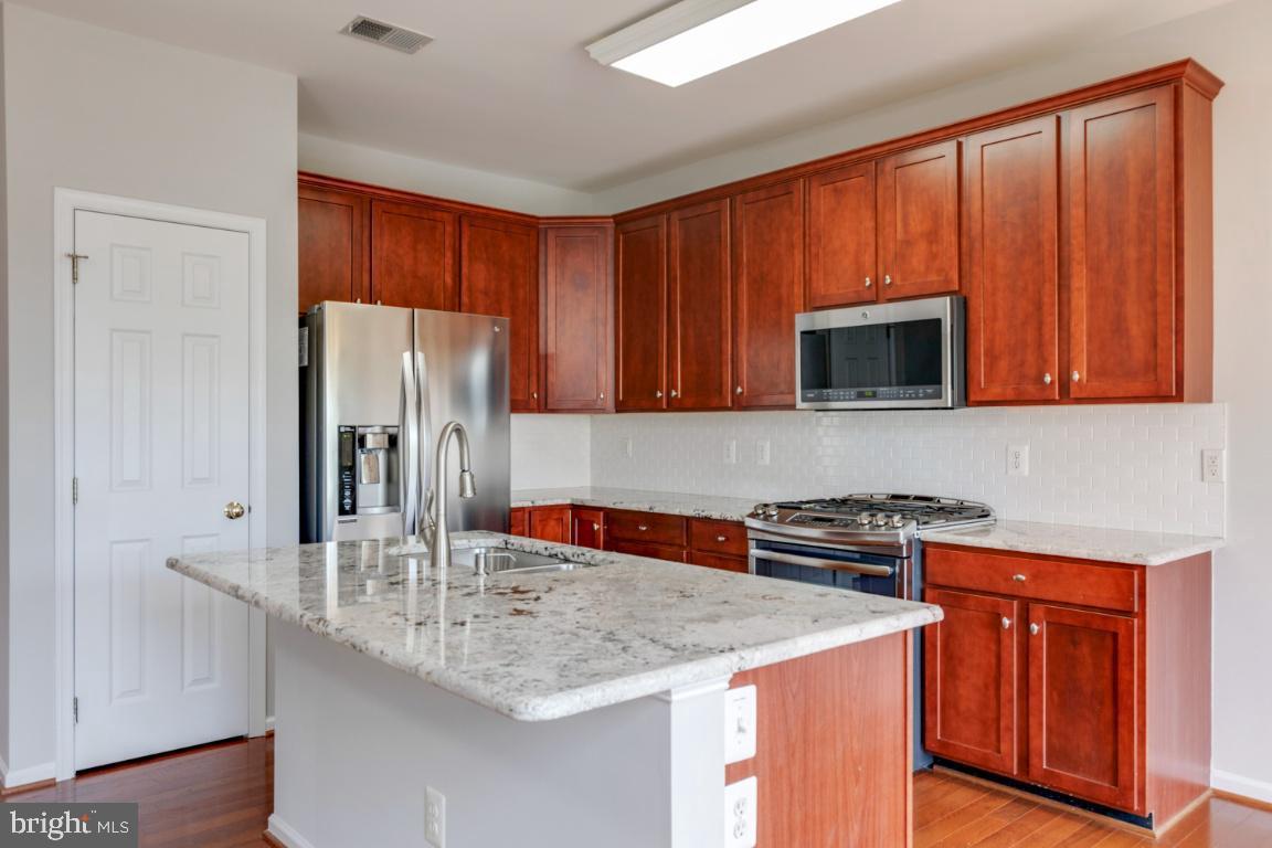 SOUTH RIDING - Residential Lease