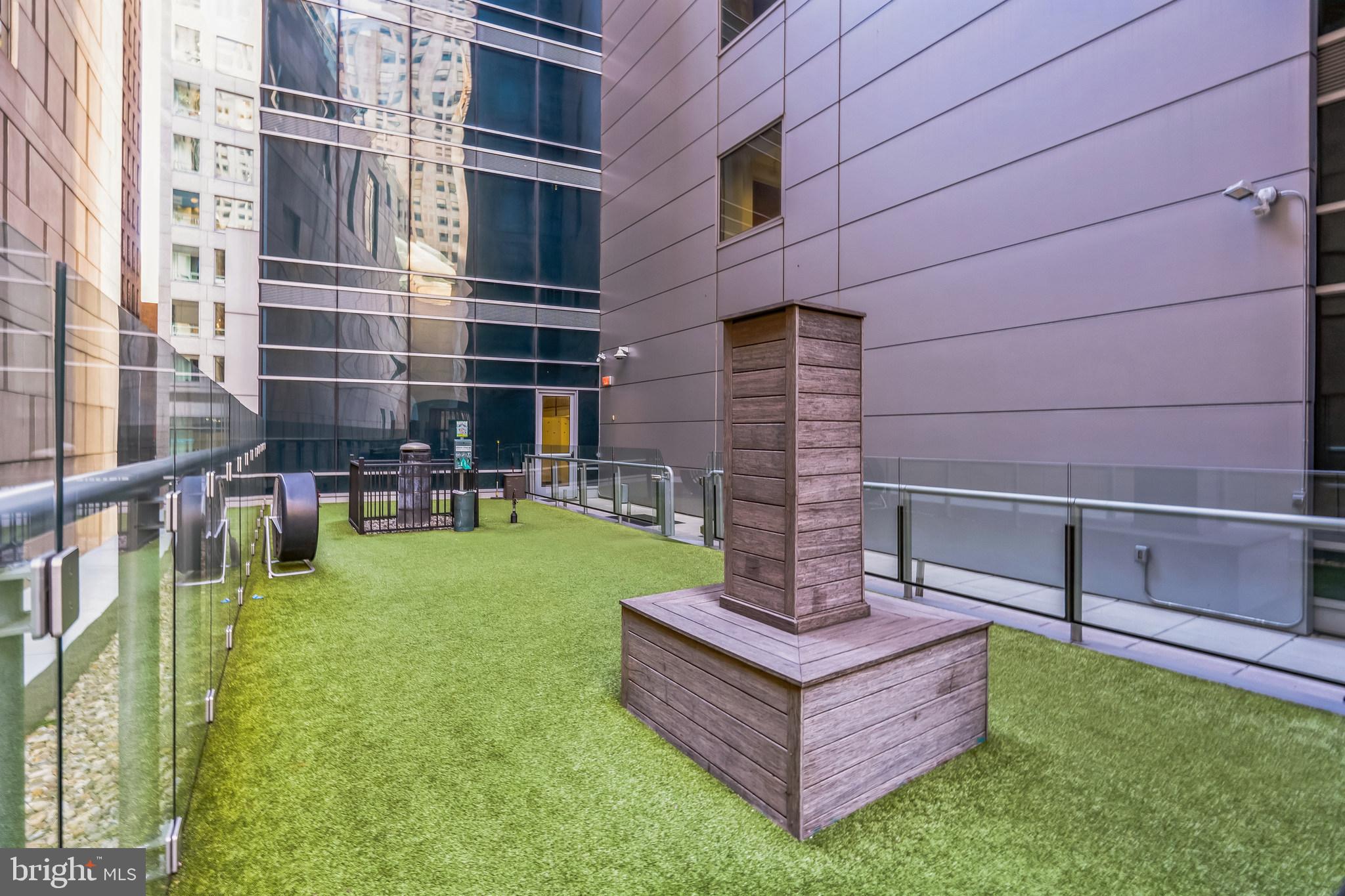 AVENUE OF THE ARTS - Residential