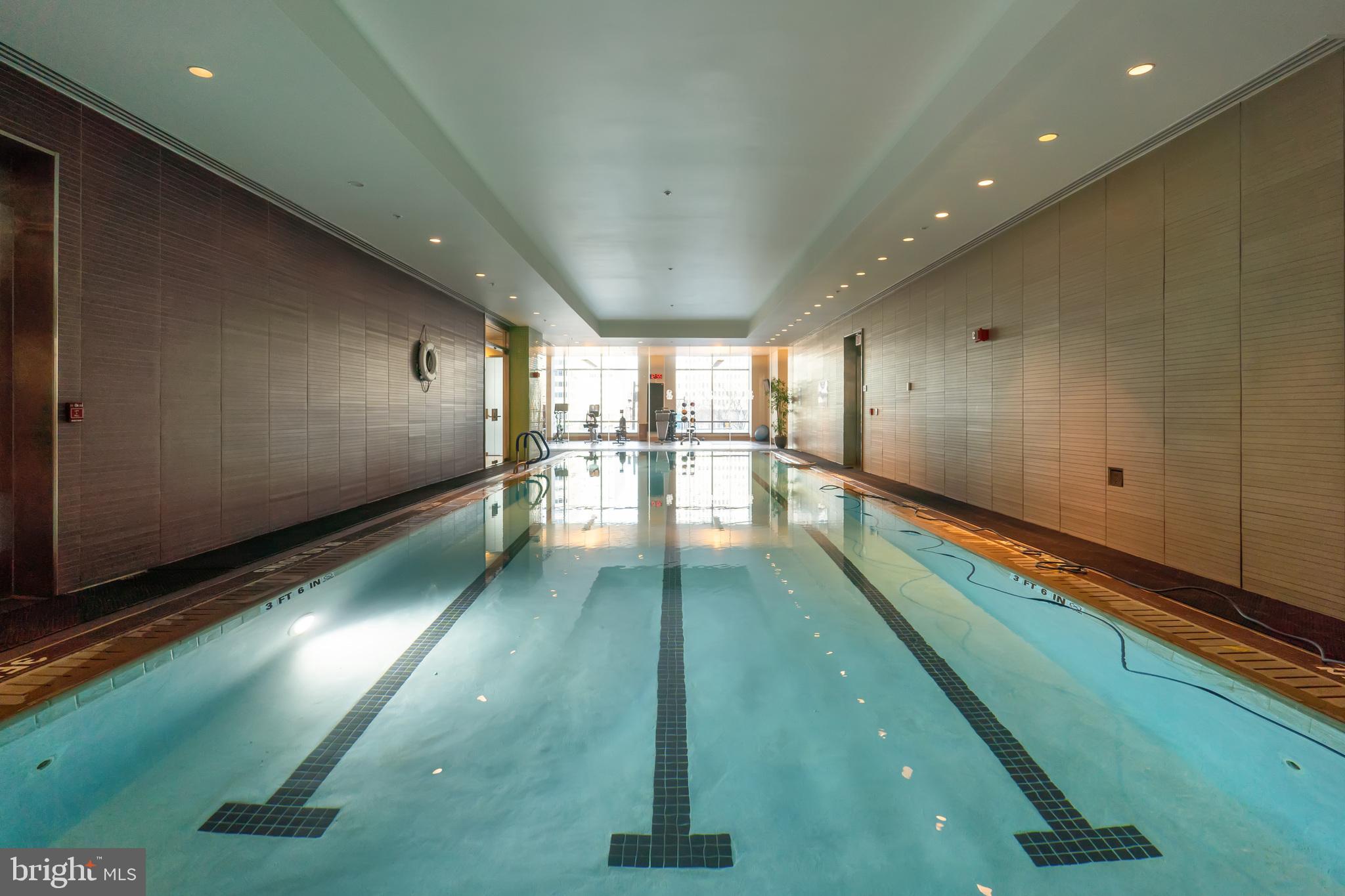 AVENUE OF THE ARTS - Residential