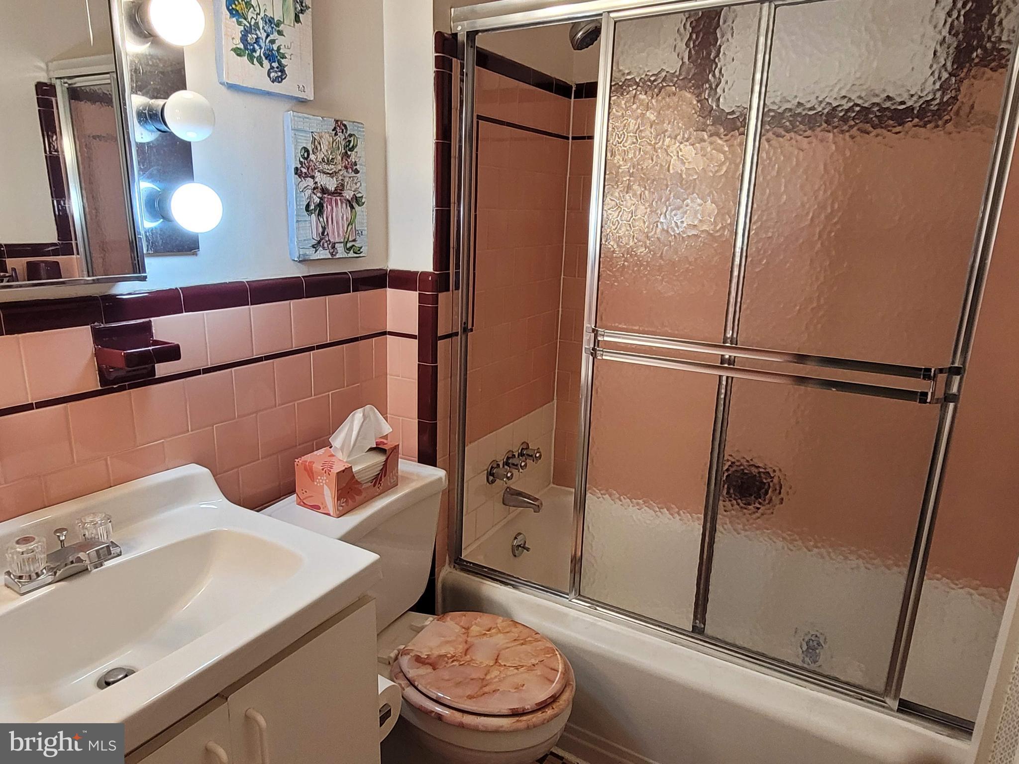 CROSS COUNTRY - Residential