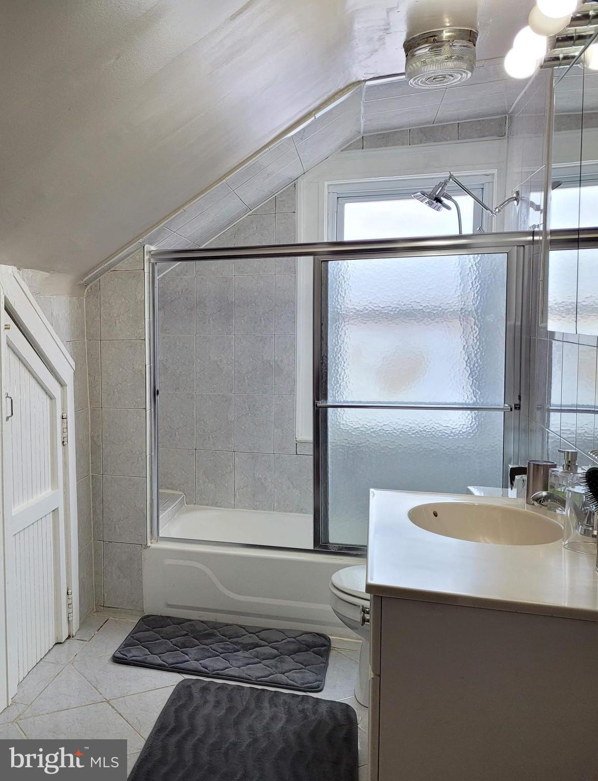 CROSS COUNTRY - Residential