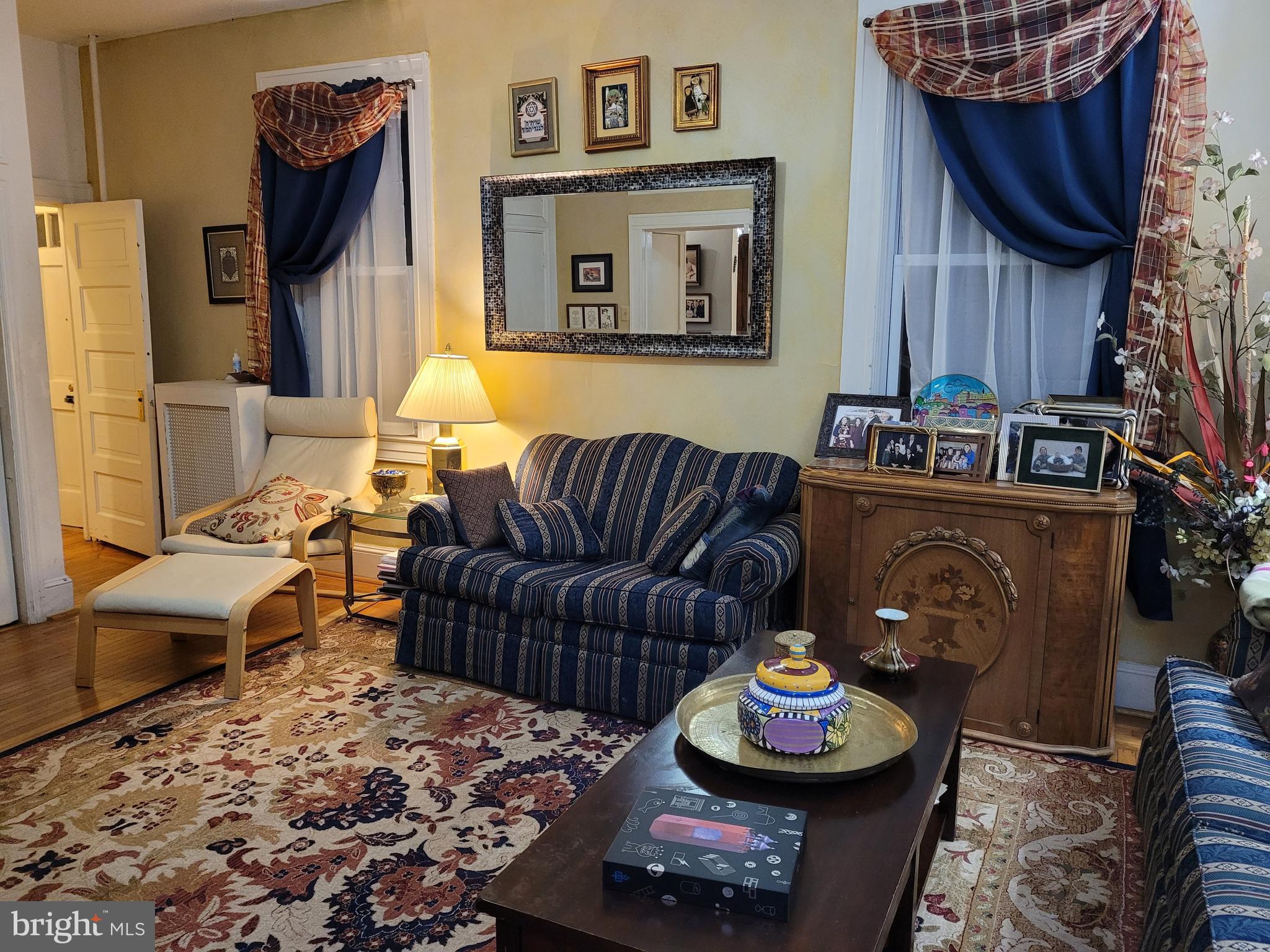 CROSS COUNTRY - Residential