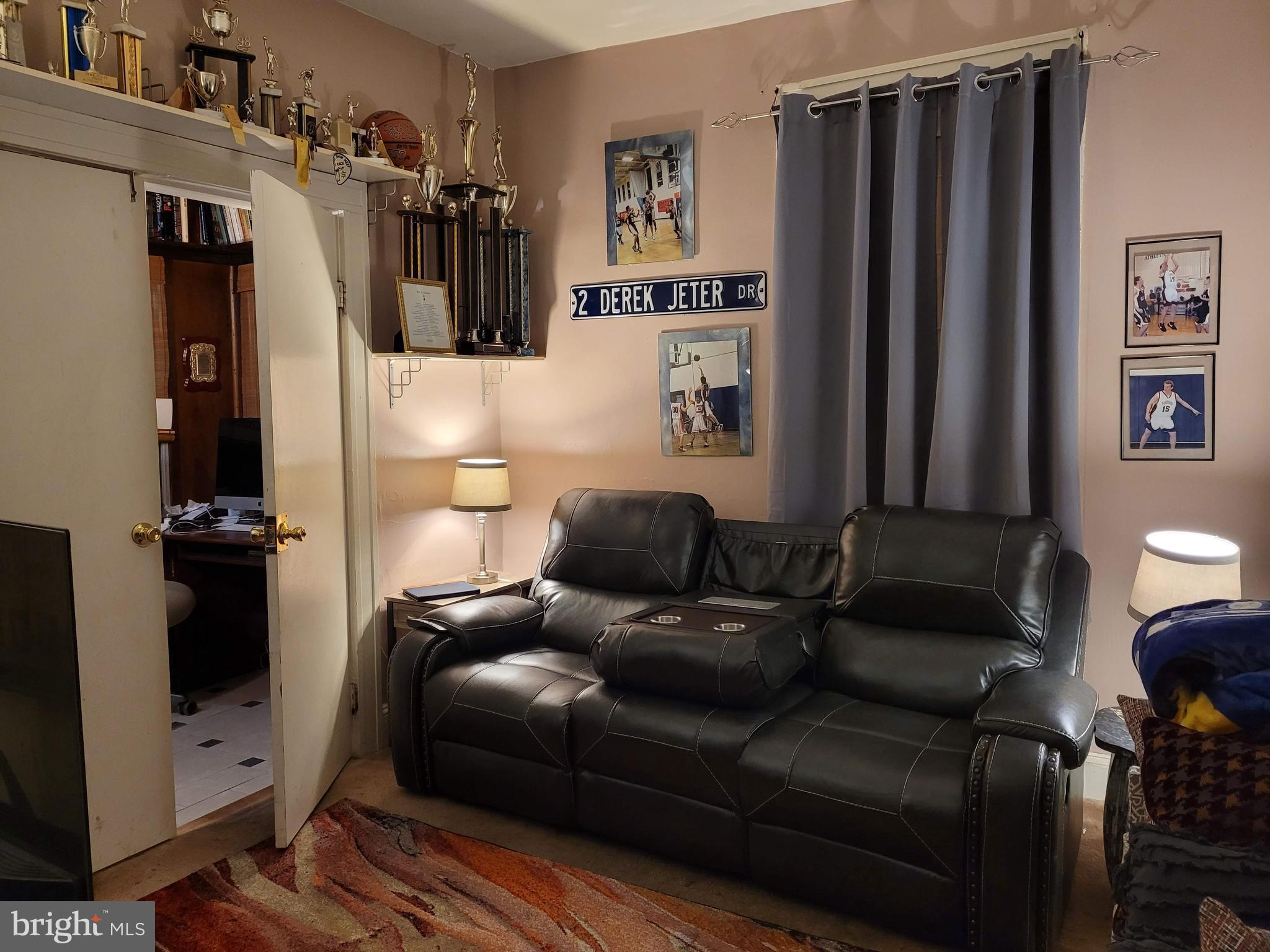 CROSS COUNTRY - Residential