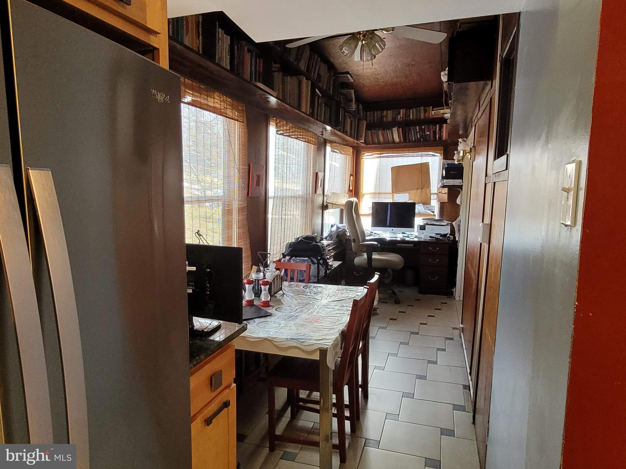 CROSS COUNTRY - Residential