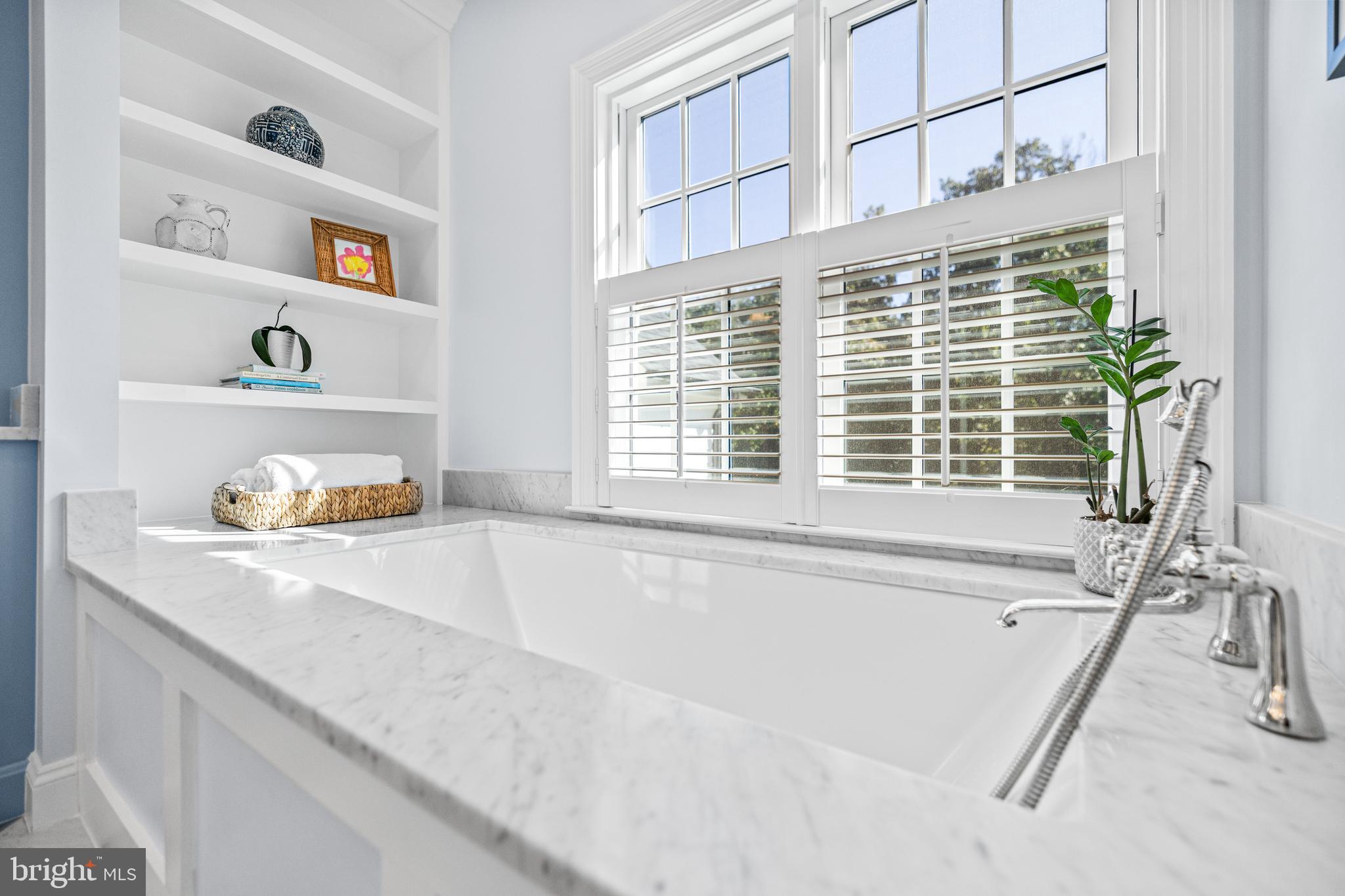 CASTANEA - Residential