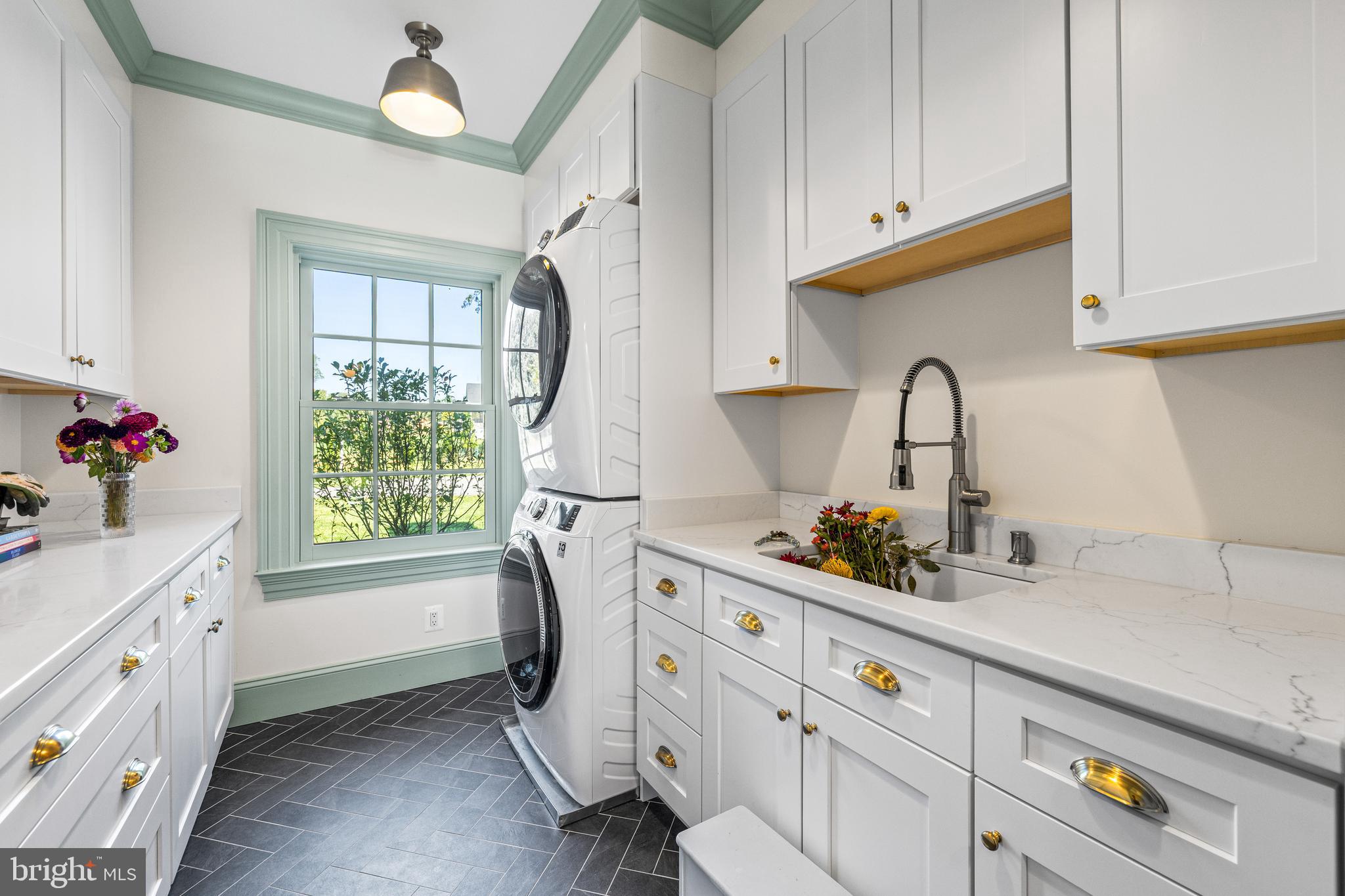 CASTANEA - Residential