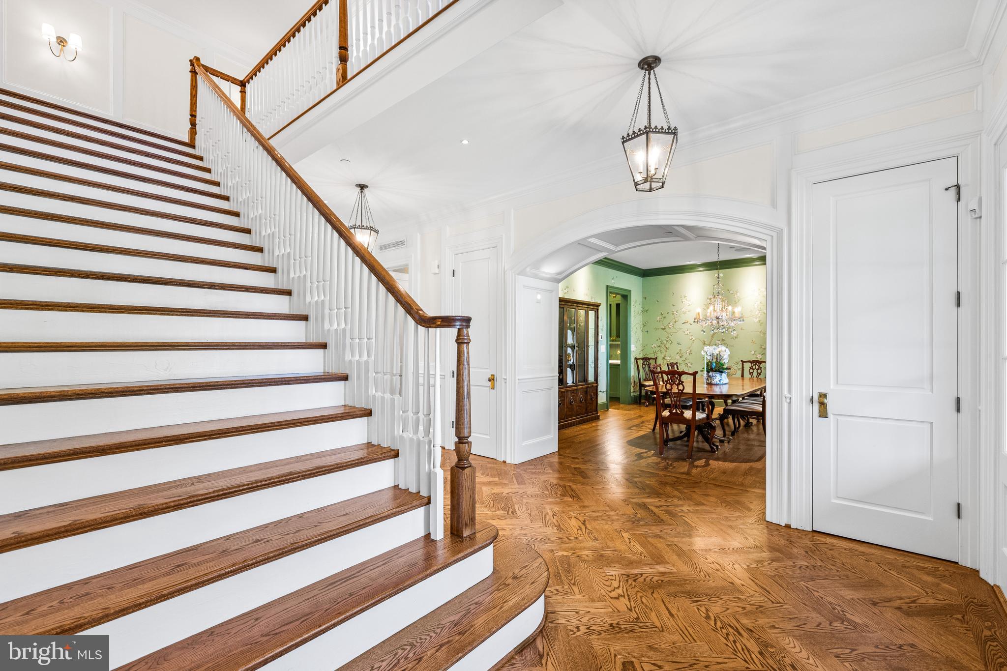 1134 CASTANEA COURT