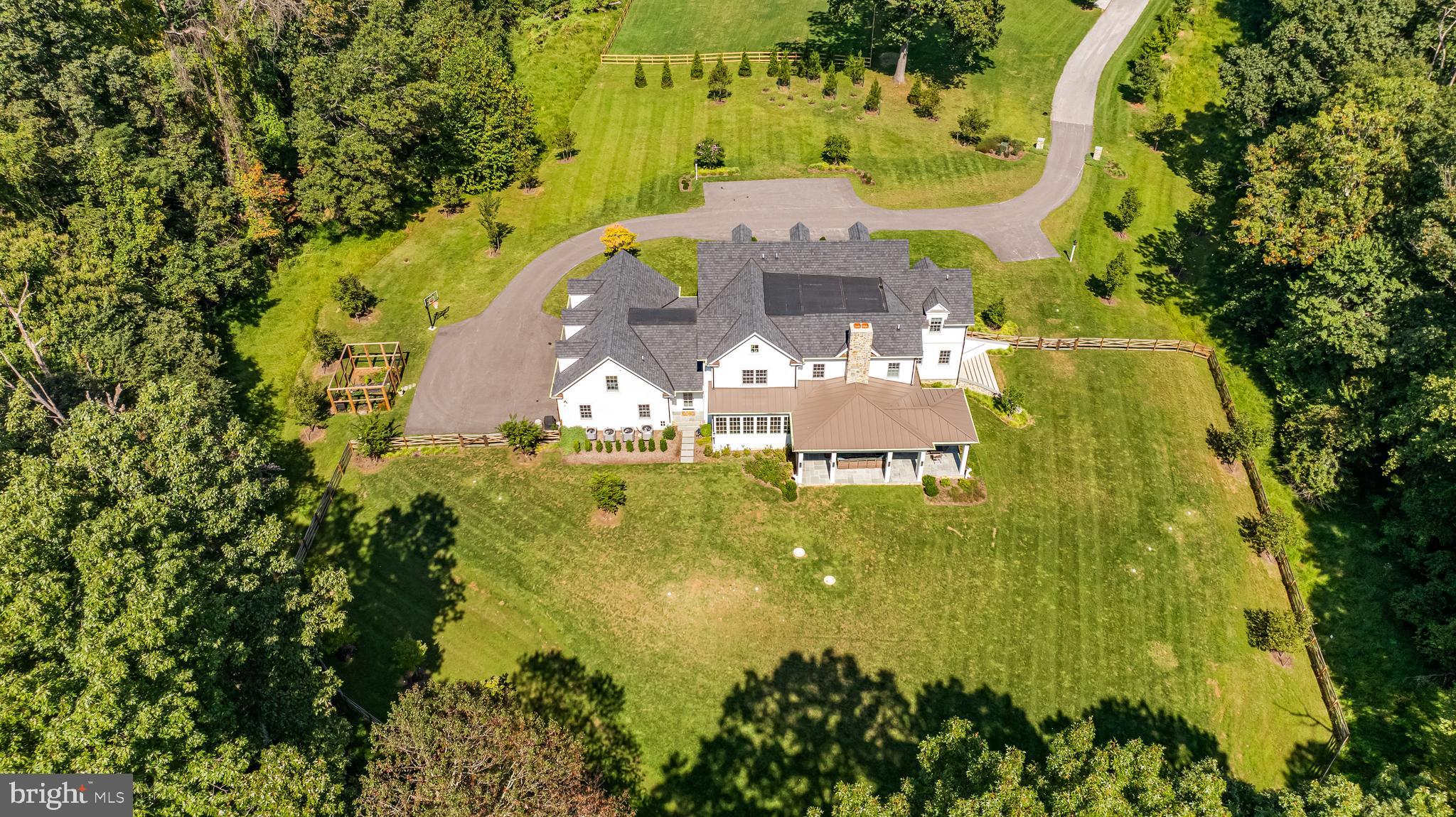 CASTANEA - Residential