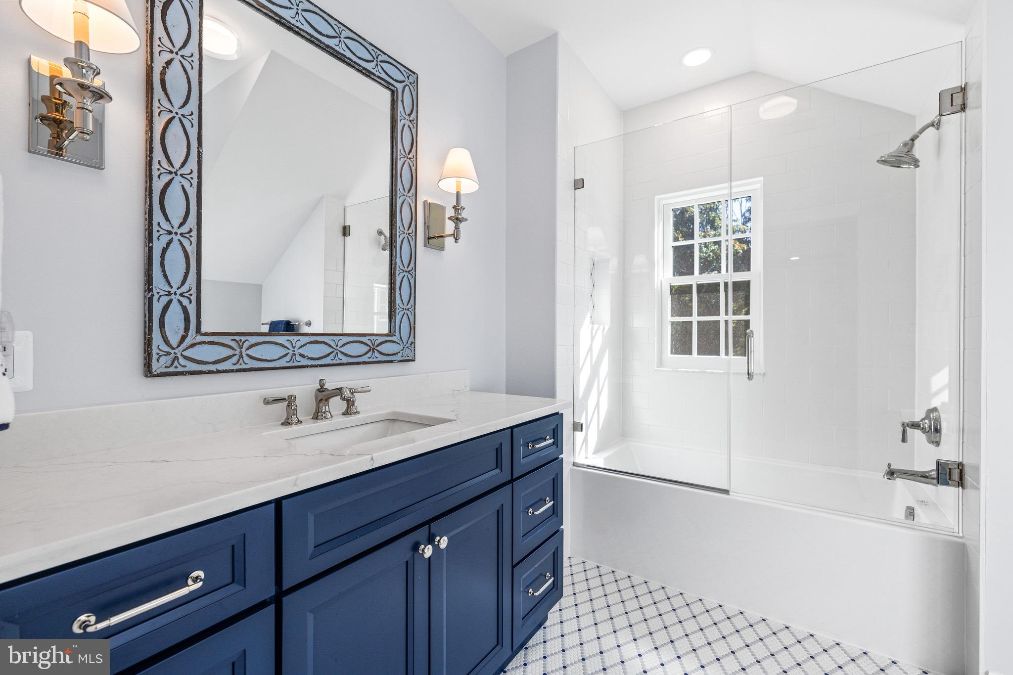 CASTANEA - Residential