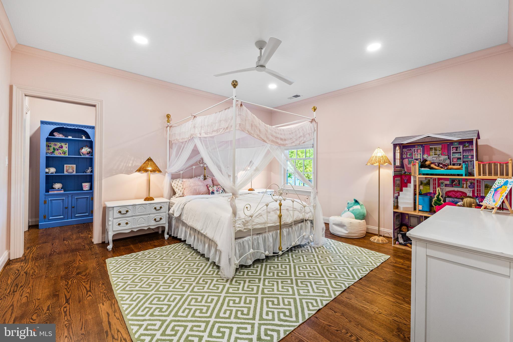 CASTANEA - Residential