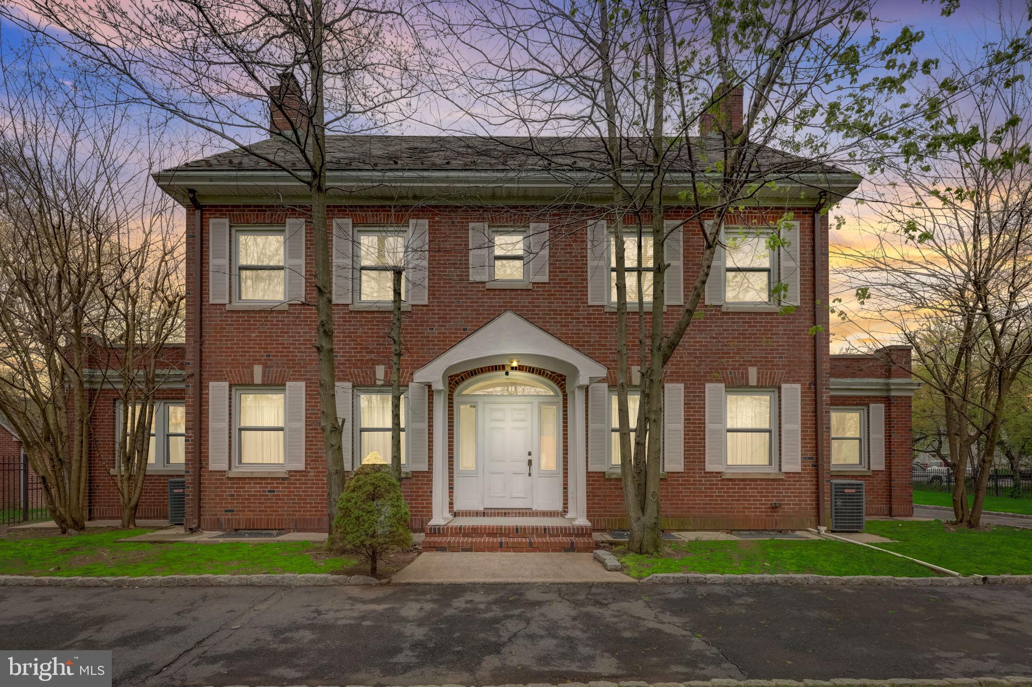 40 CARPENTER STREET