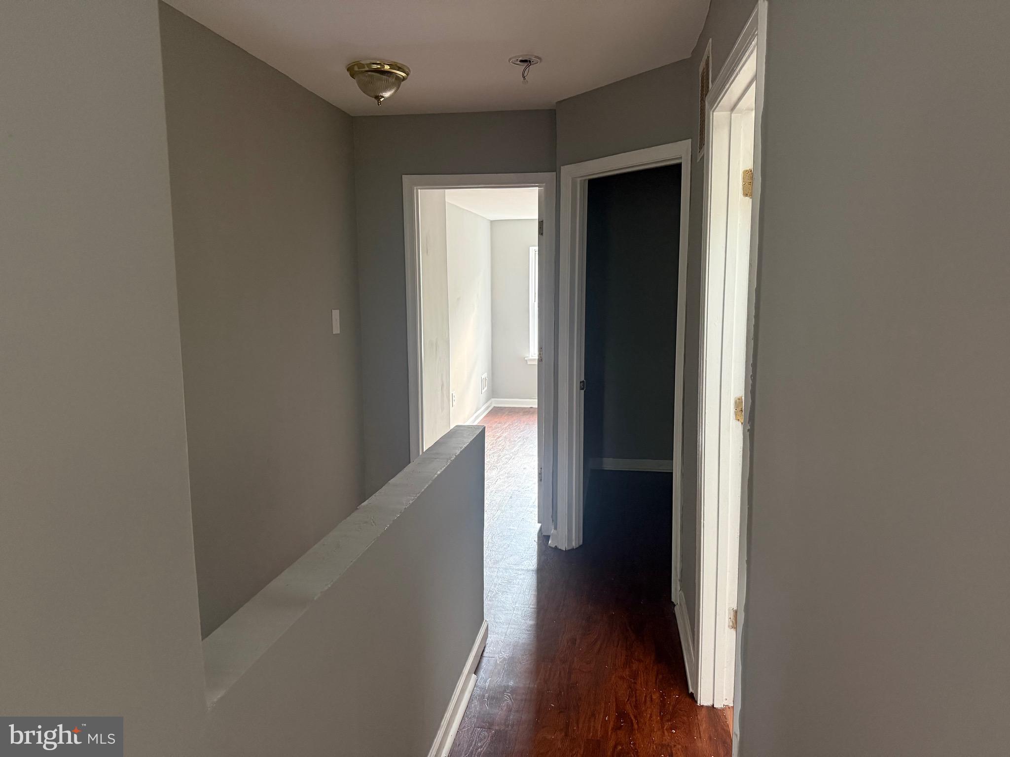 MILL HILL - Residential