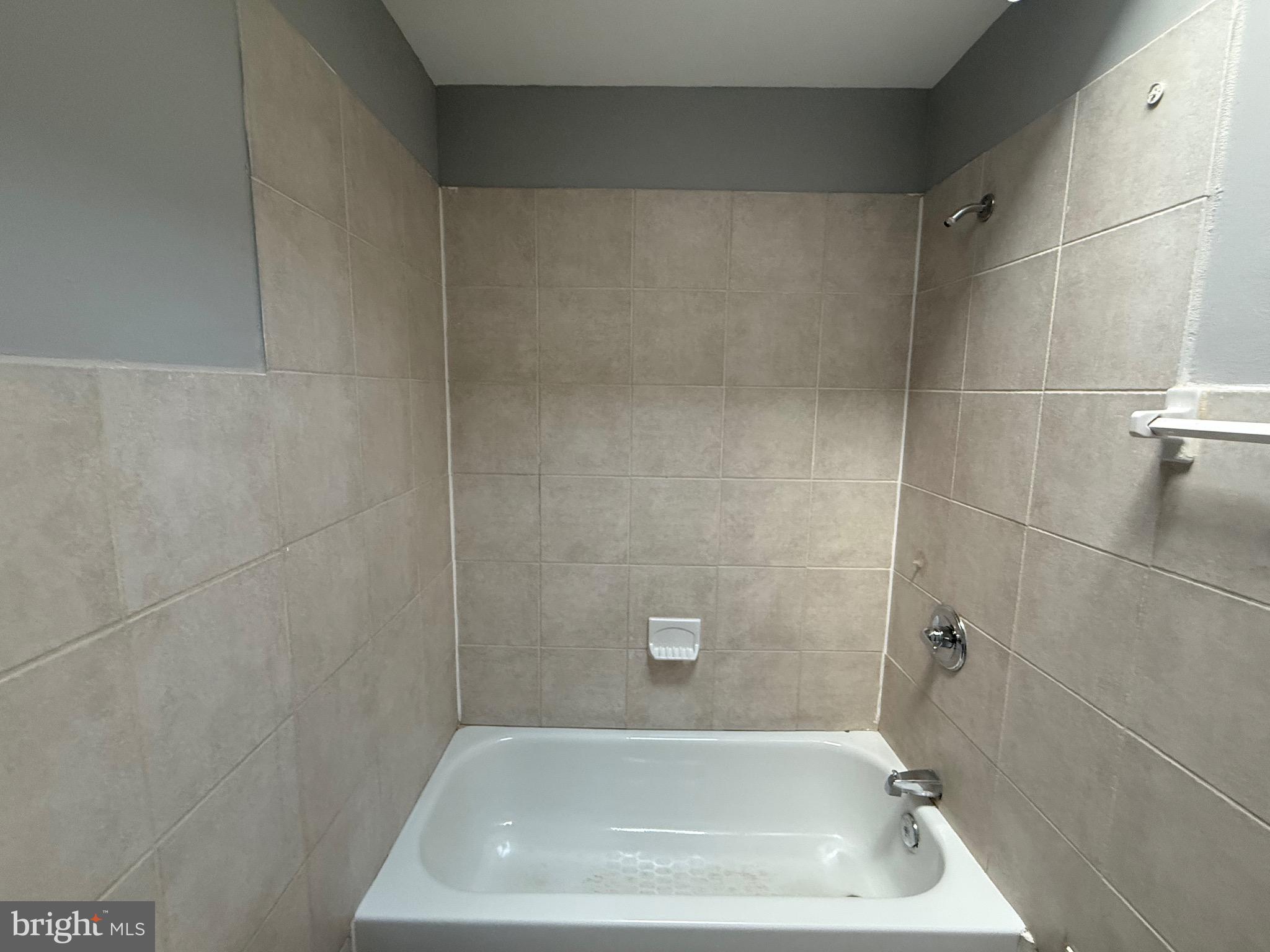 MILL HILL - Residential