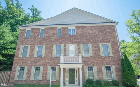 8320 DOCKRAY COURT LORTON VA 22079