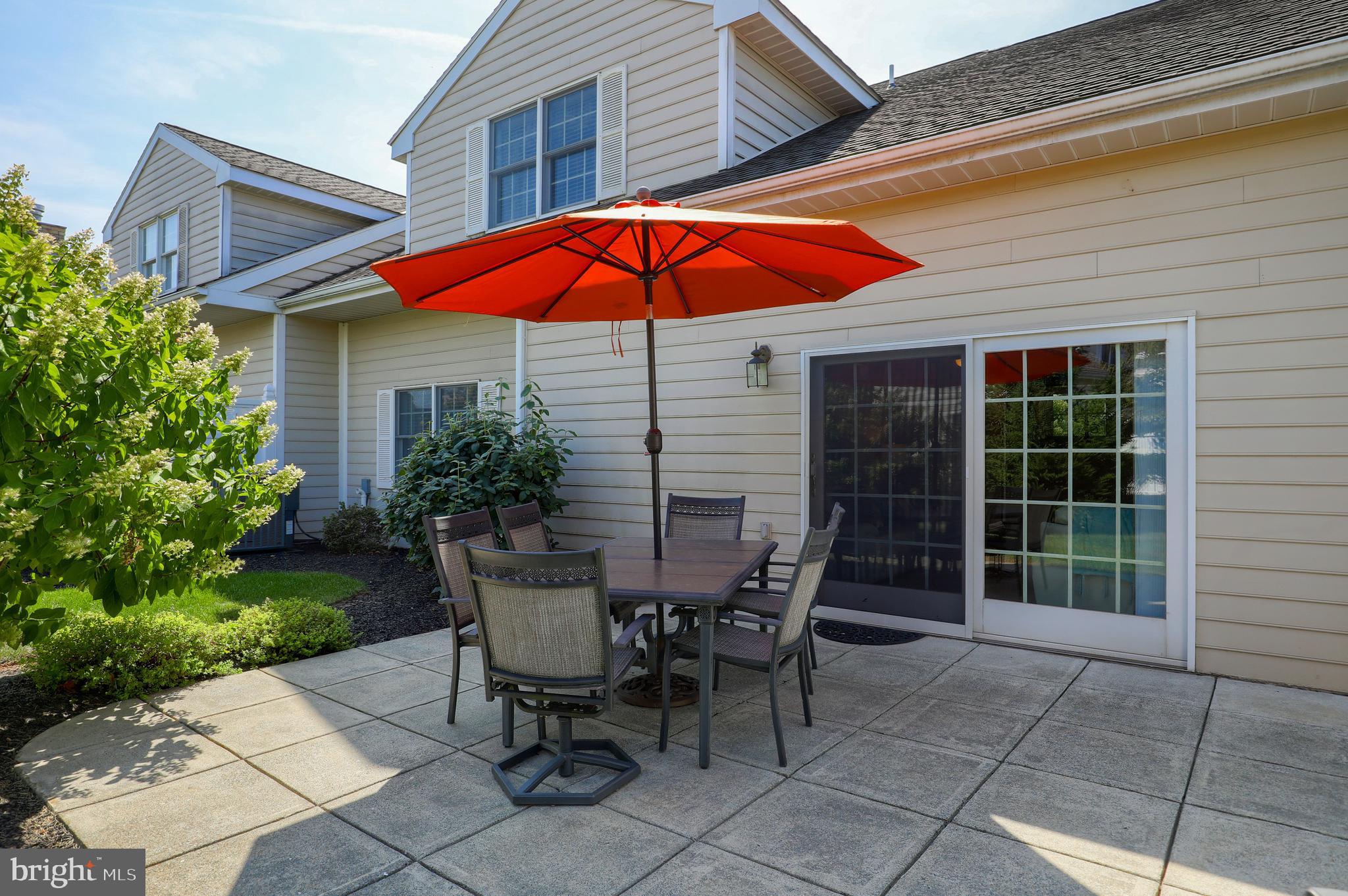 SPRING MEADOWS - Residential