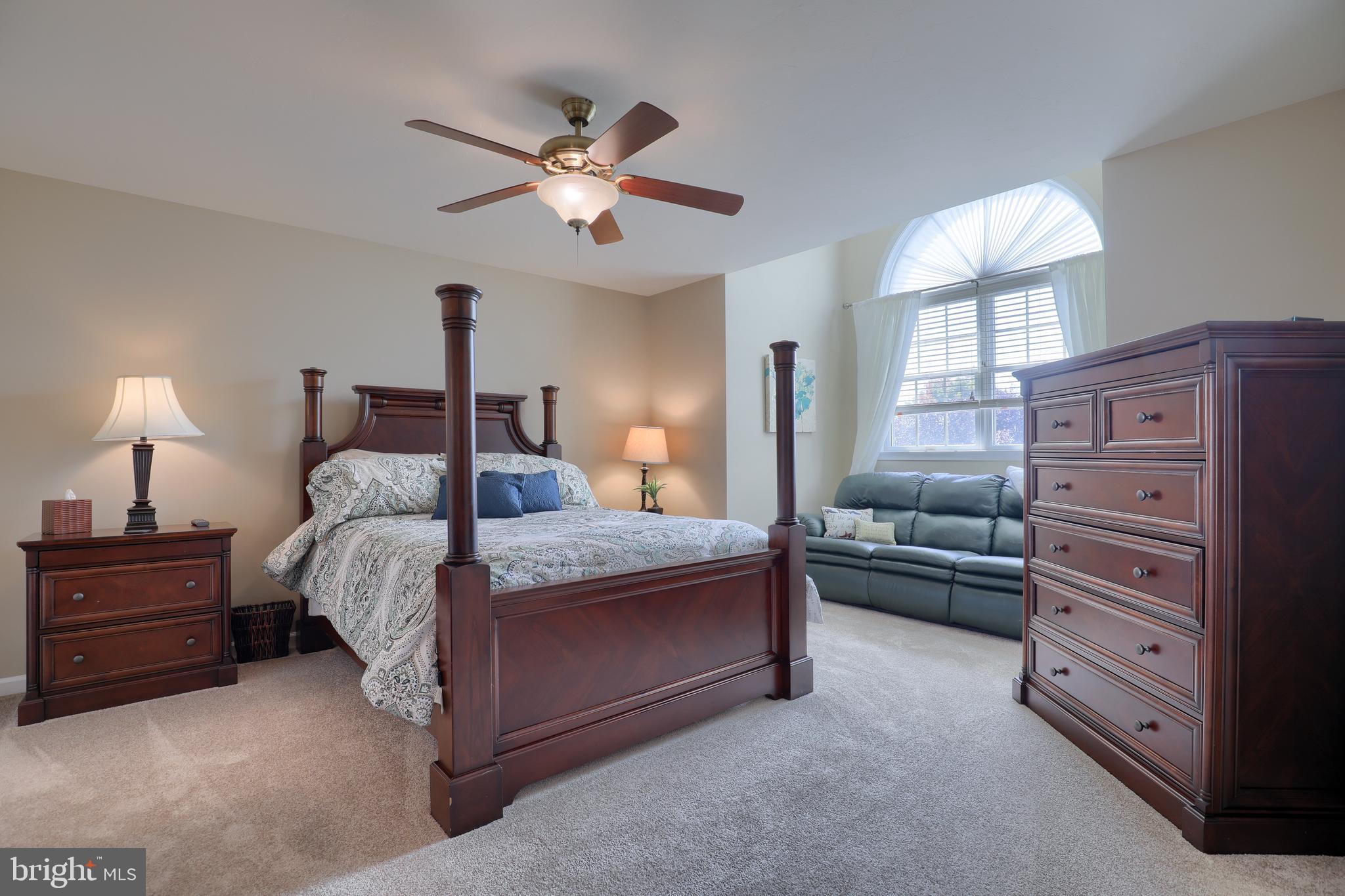 SPRING MEADOWS - Residential