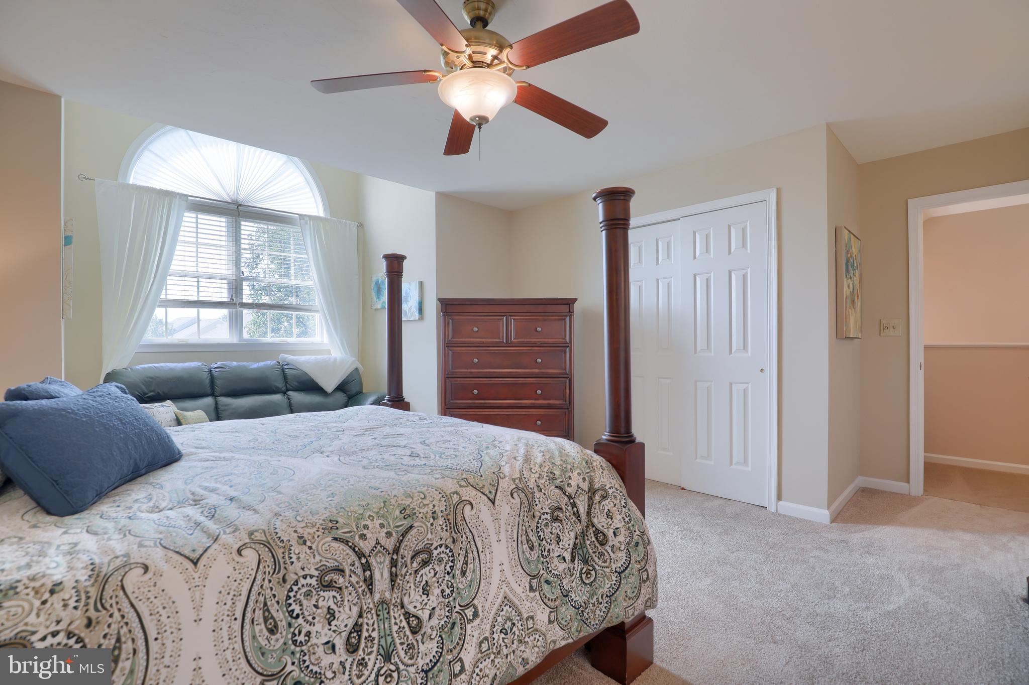 SPRING MEADOWS - Residential