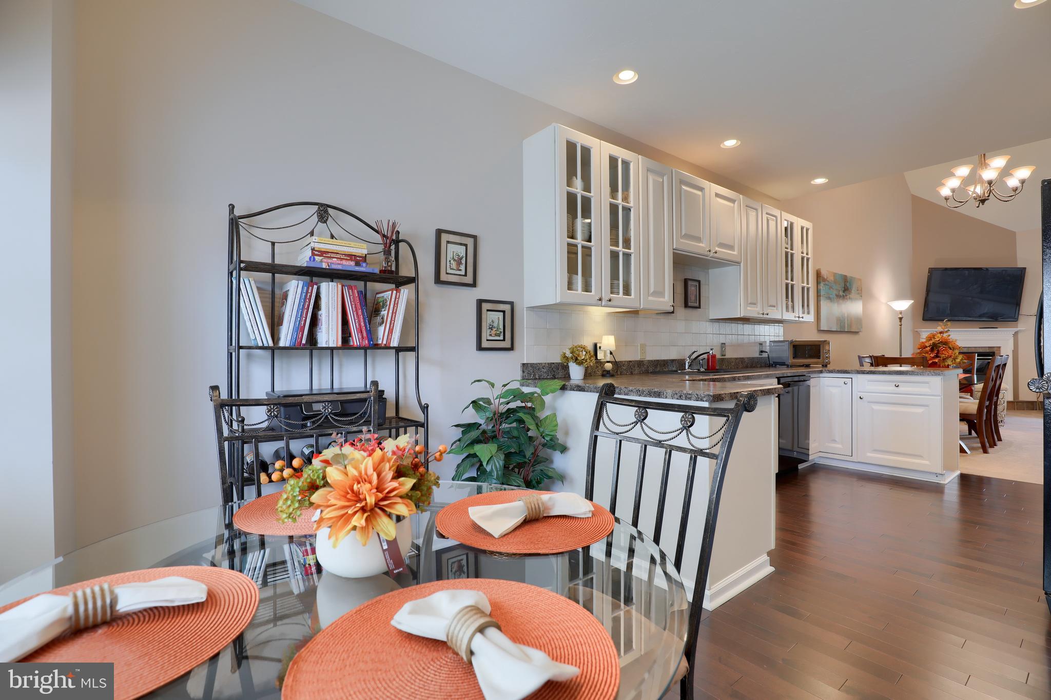 SPRING MEADOWS - Residential
