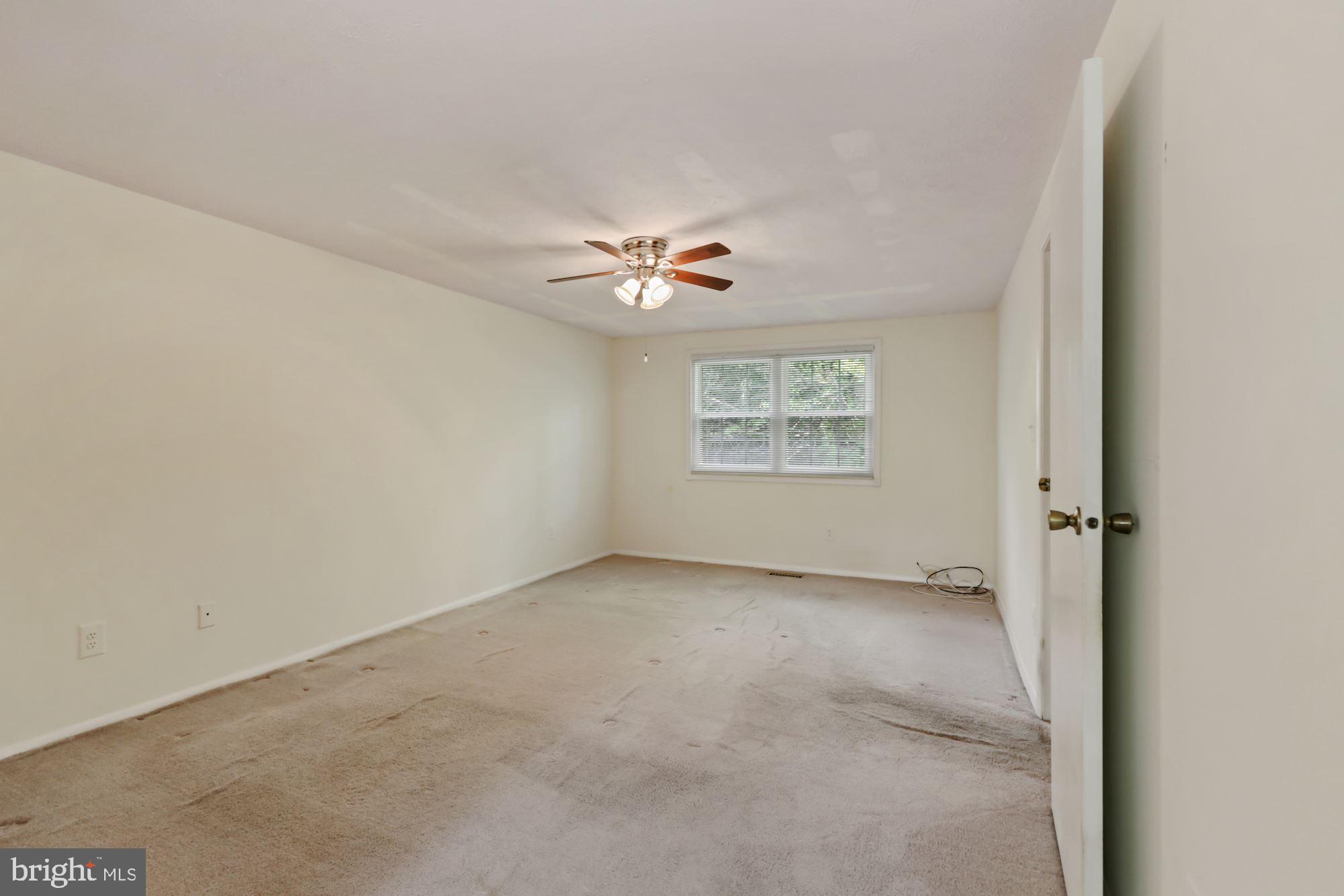 STARLIT PONDS - Residential Lease